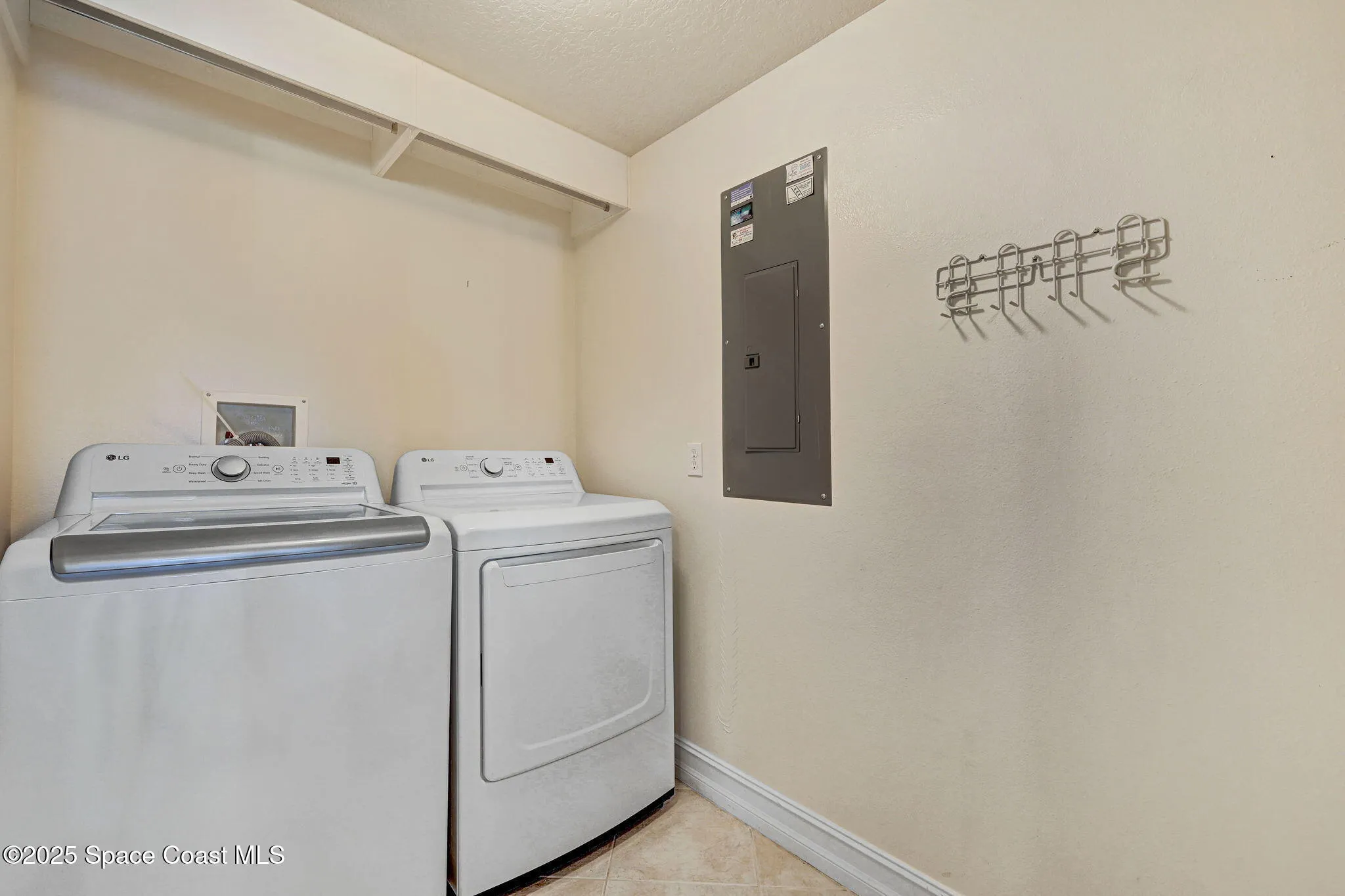 Merritt Island, Florida 32953, United States, 3 Bedrooms Bedrooms, ,2 BathroomsBathrooms,Residential,Active,105334