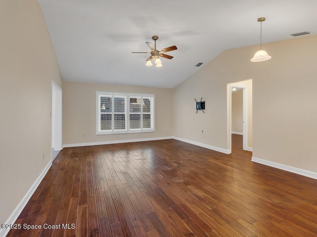 874 Yellow Pine Avenue