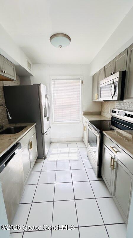 120 E Colonial Court 47