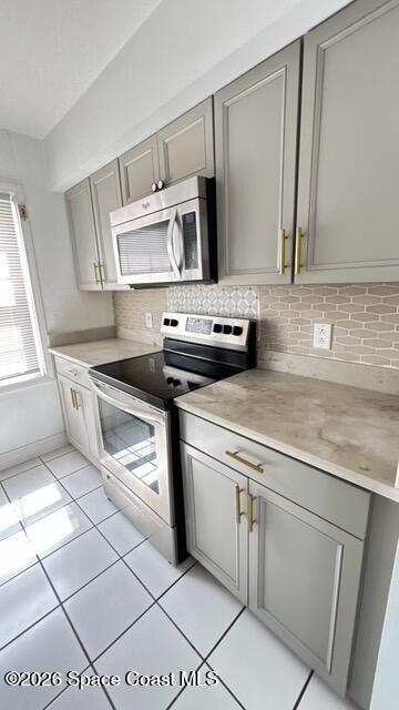 120 E Colonial Court 47