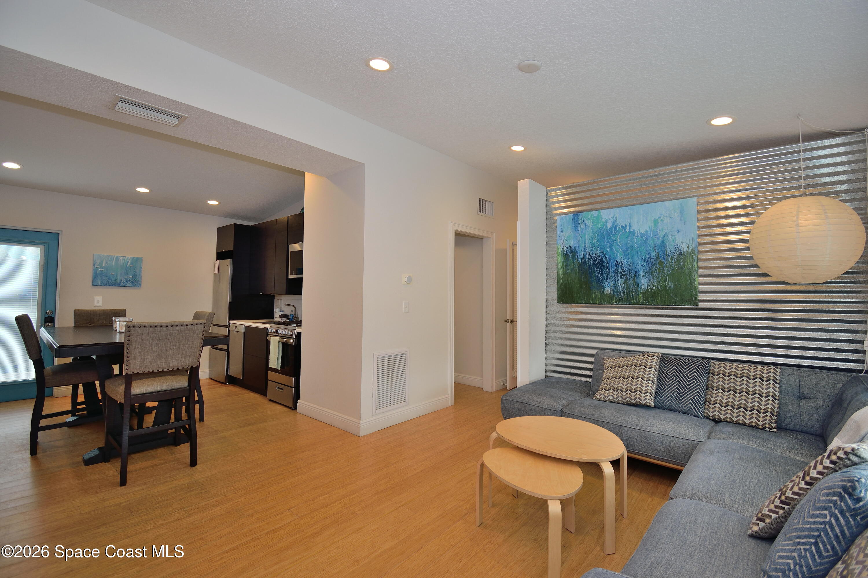 325 N Orlando Avenue