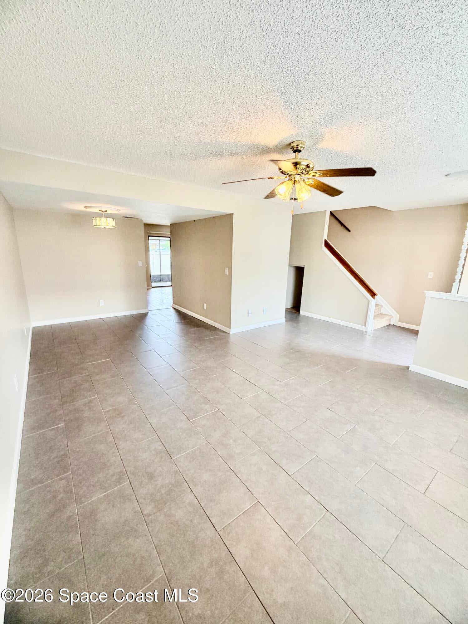 1514 Manor Drive NE