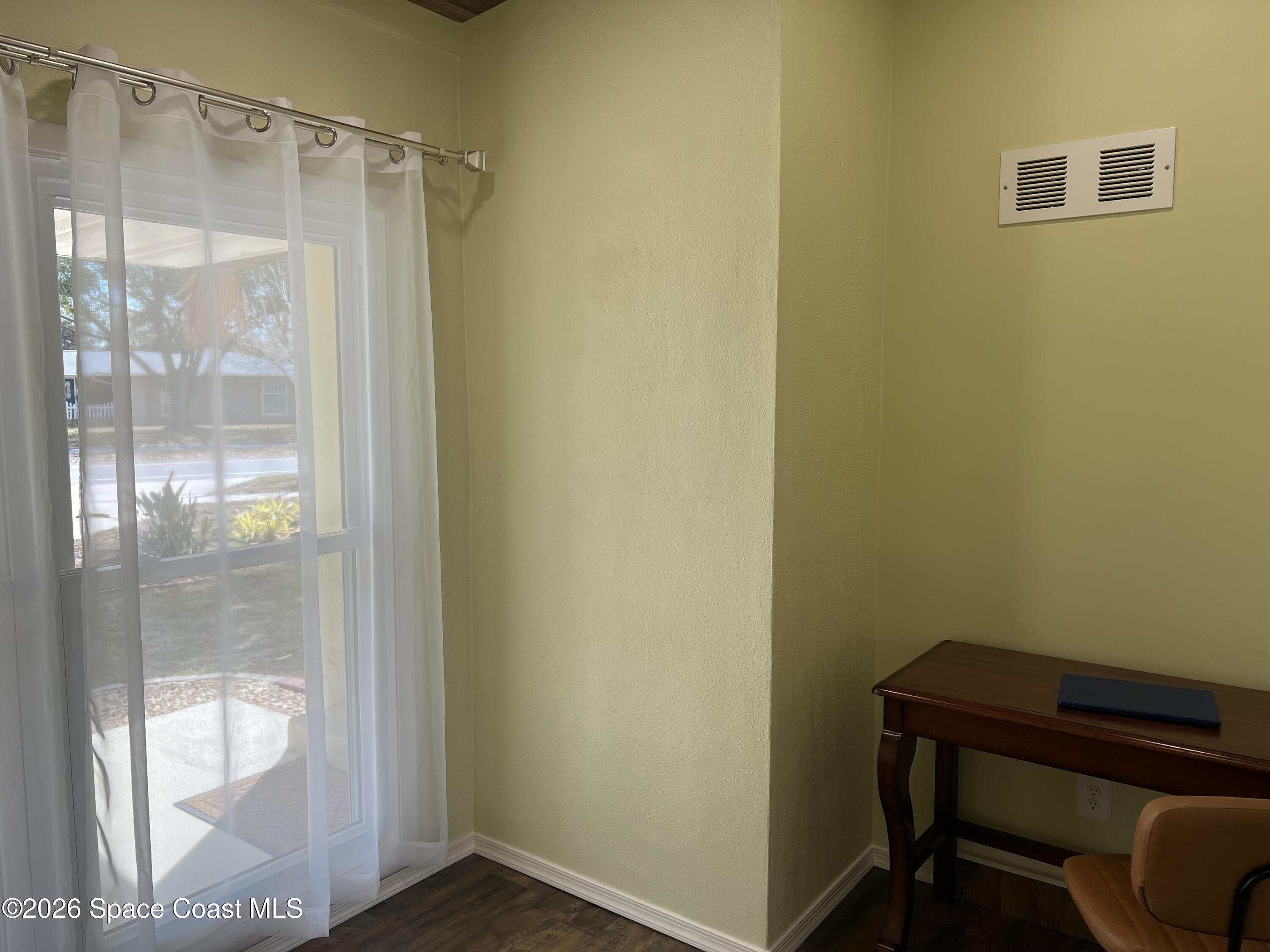 1282 Bianca Drive NE