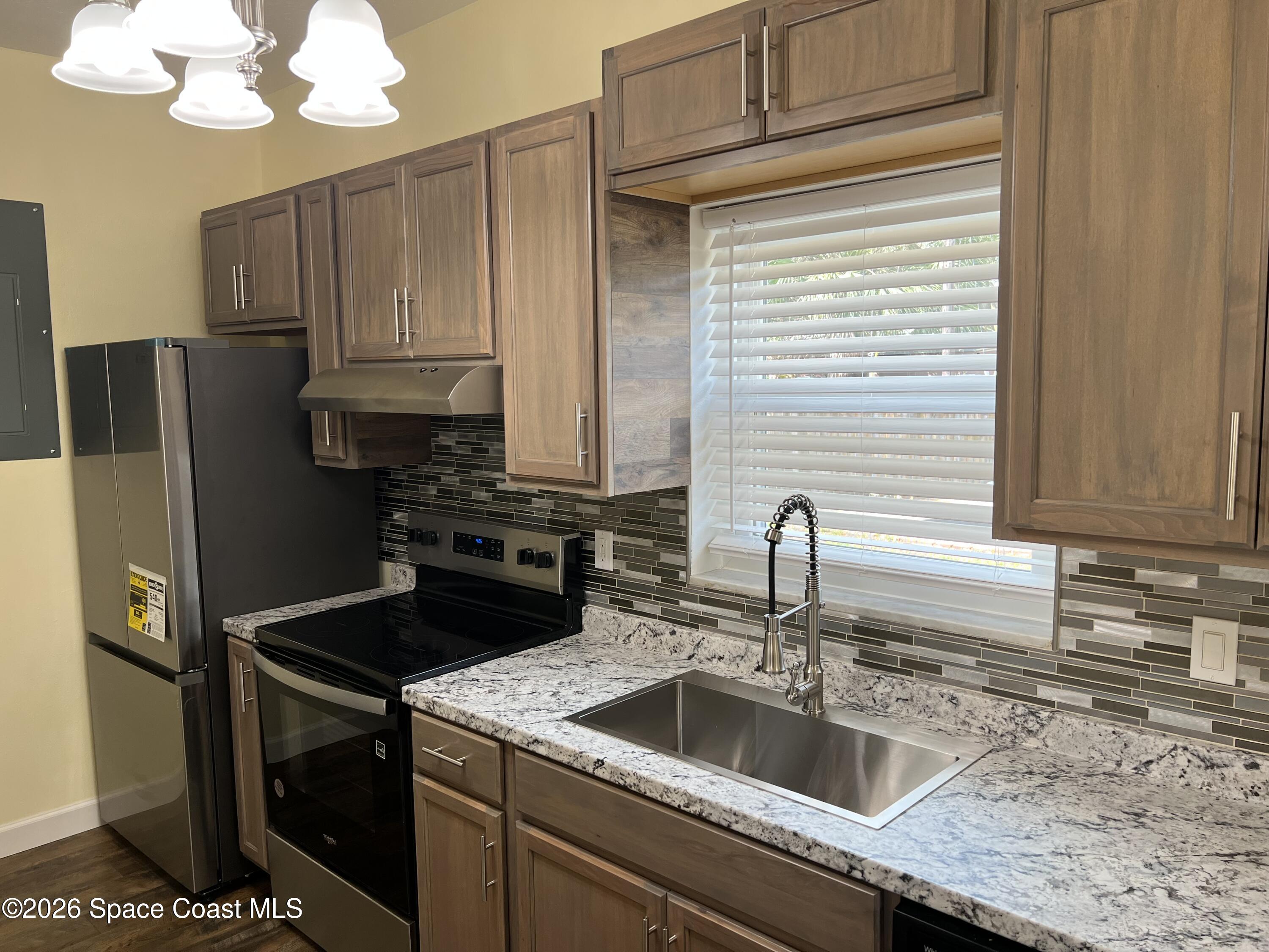 1282 Bianca Drive NE