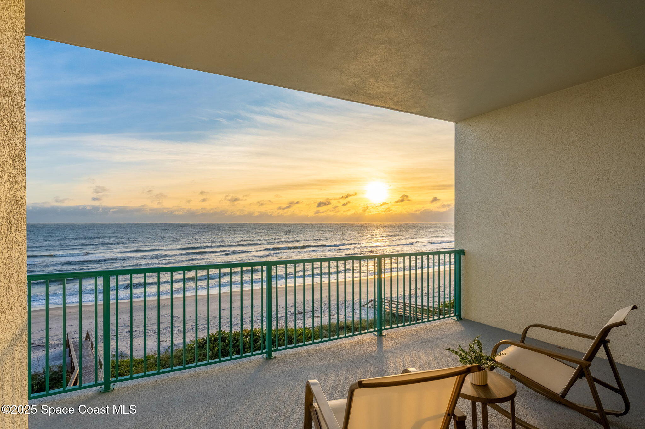 1795 N Highway A1a N 402