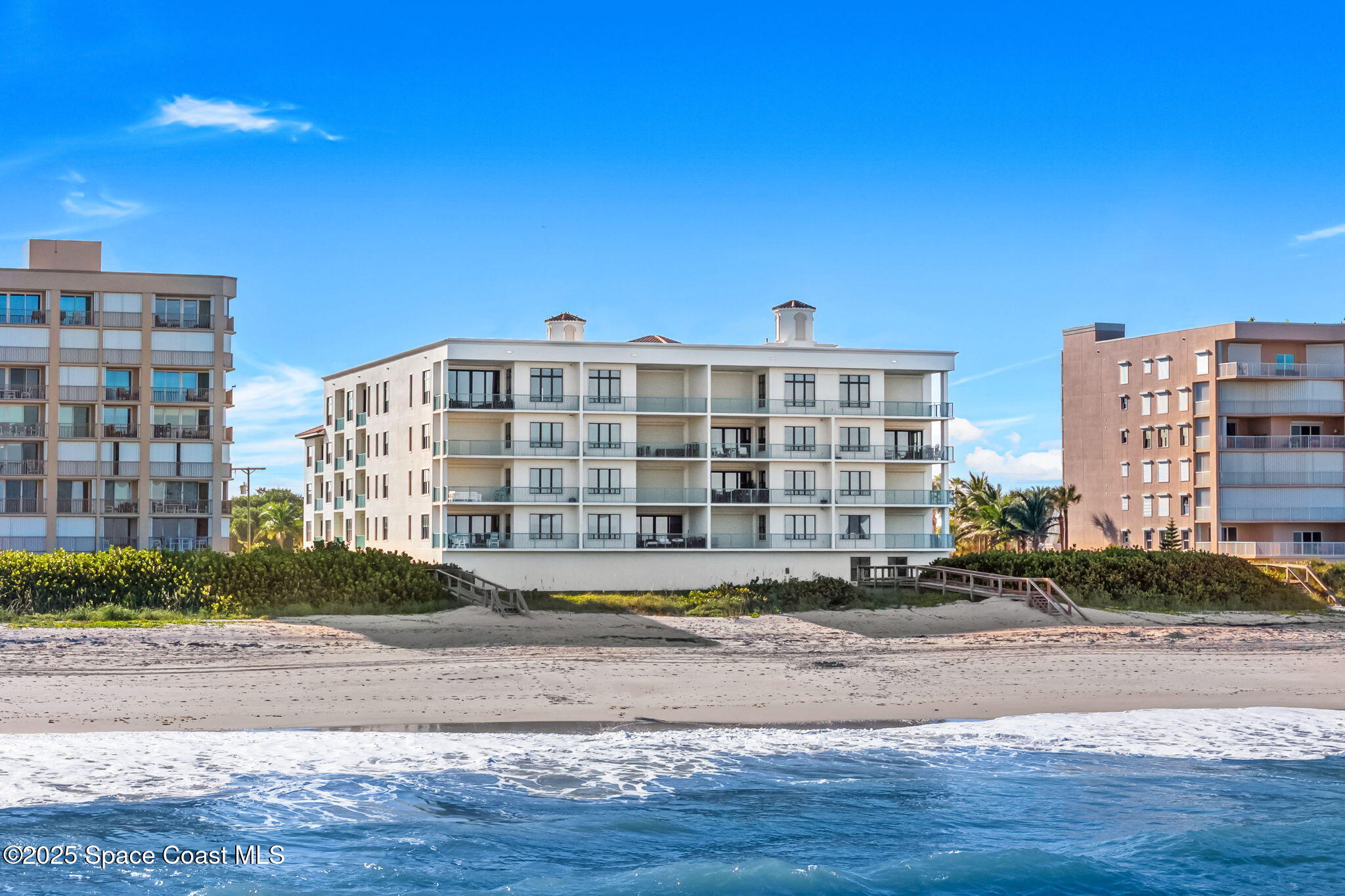 1795 N Highway A1a N 402