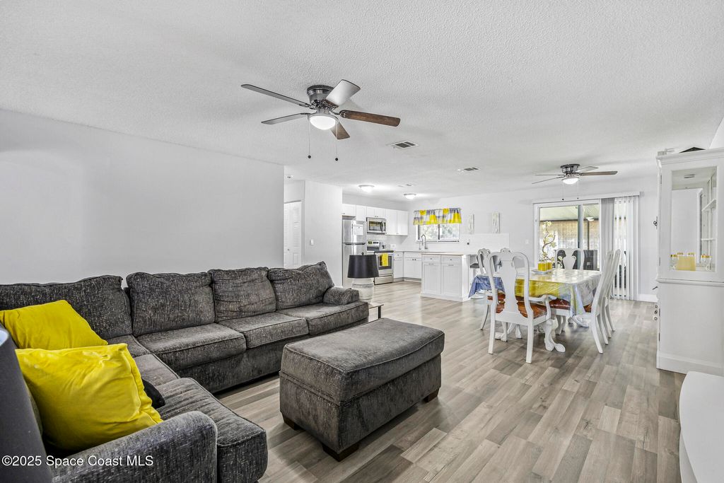 Photo of 797 Tooley Road SW, Palm Bay, FL 32908 (MLS # 1059172)