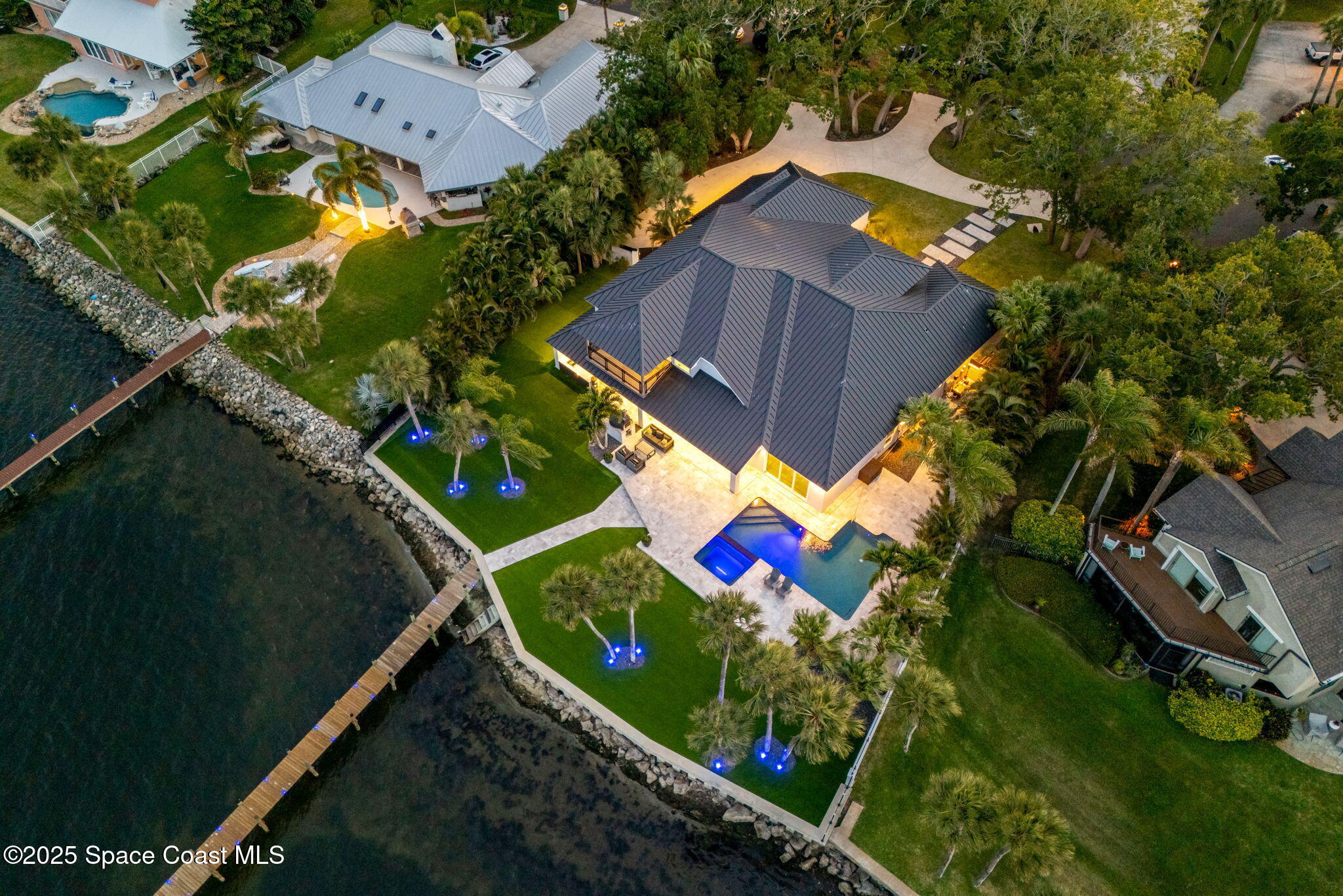 6225 Capstan Court