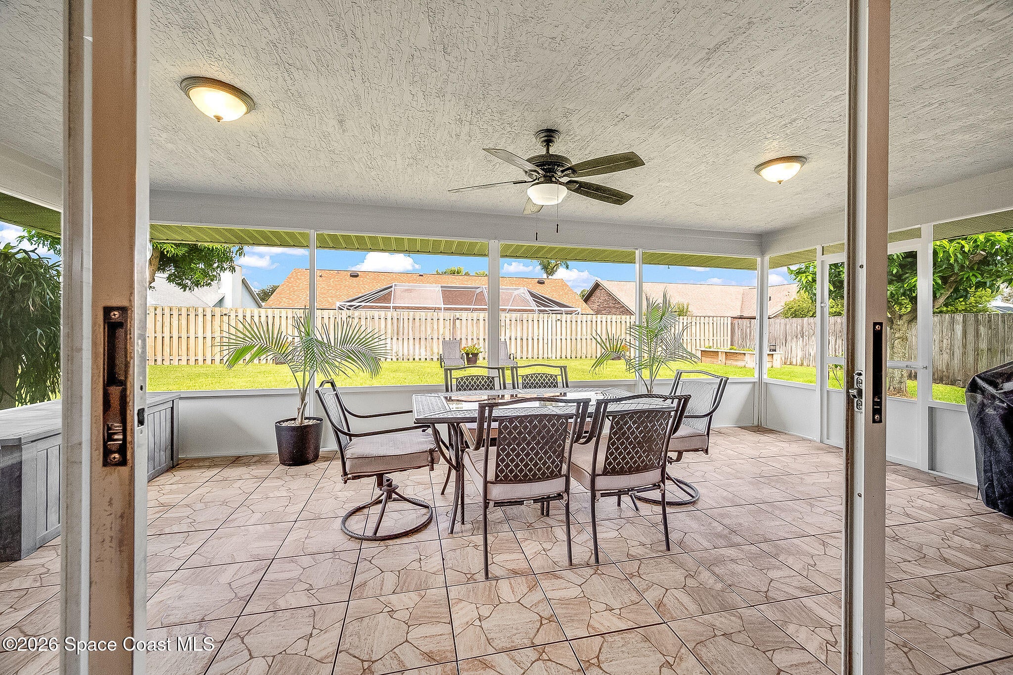 1947 Glen Meadows Circle