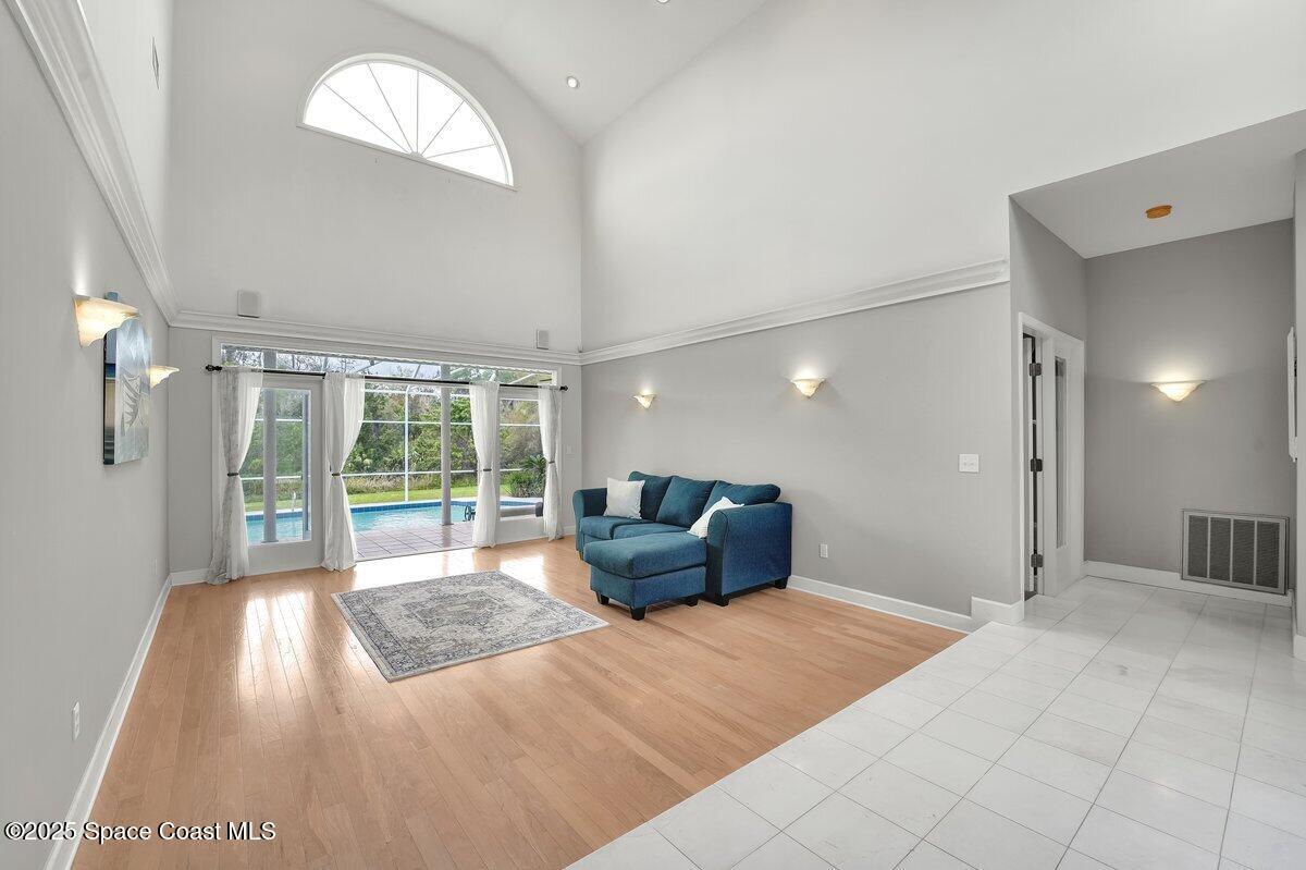 3930 Pinetop Boulevard