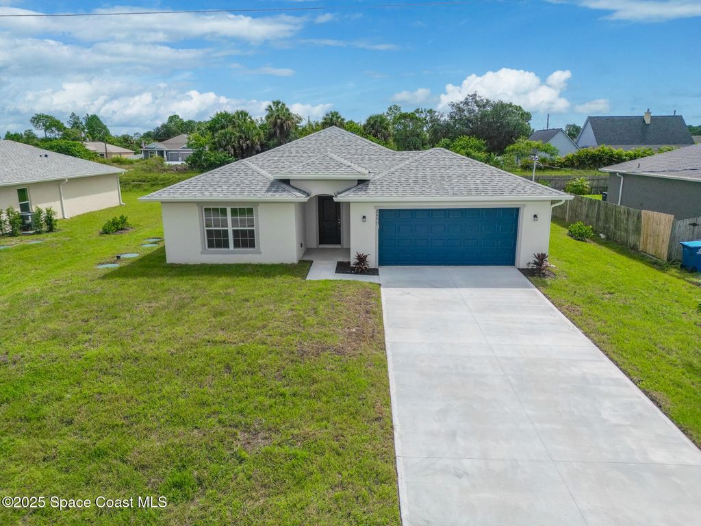 Photo of 2091 Day Avenue, Palm Bay, FL 32908 (MLS # 1056906)