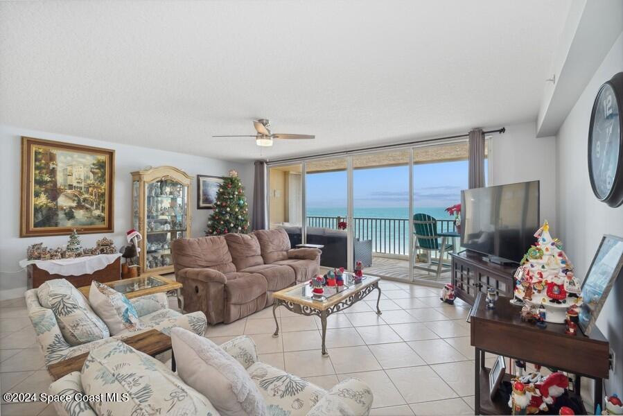 1831 Jimmy Buffett Mem Highway 3302