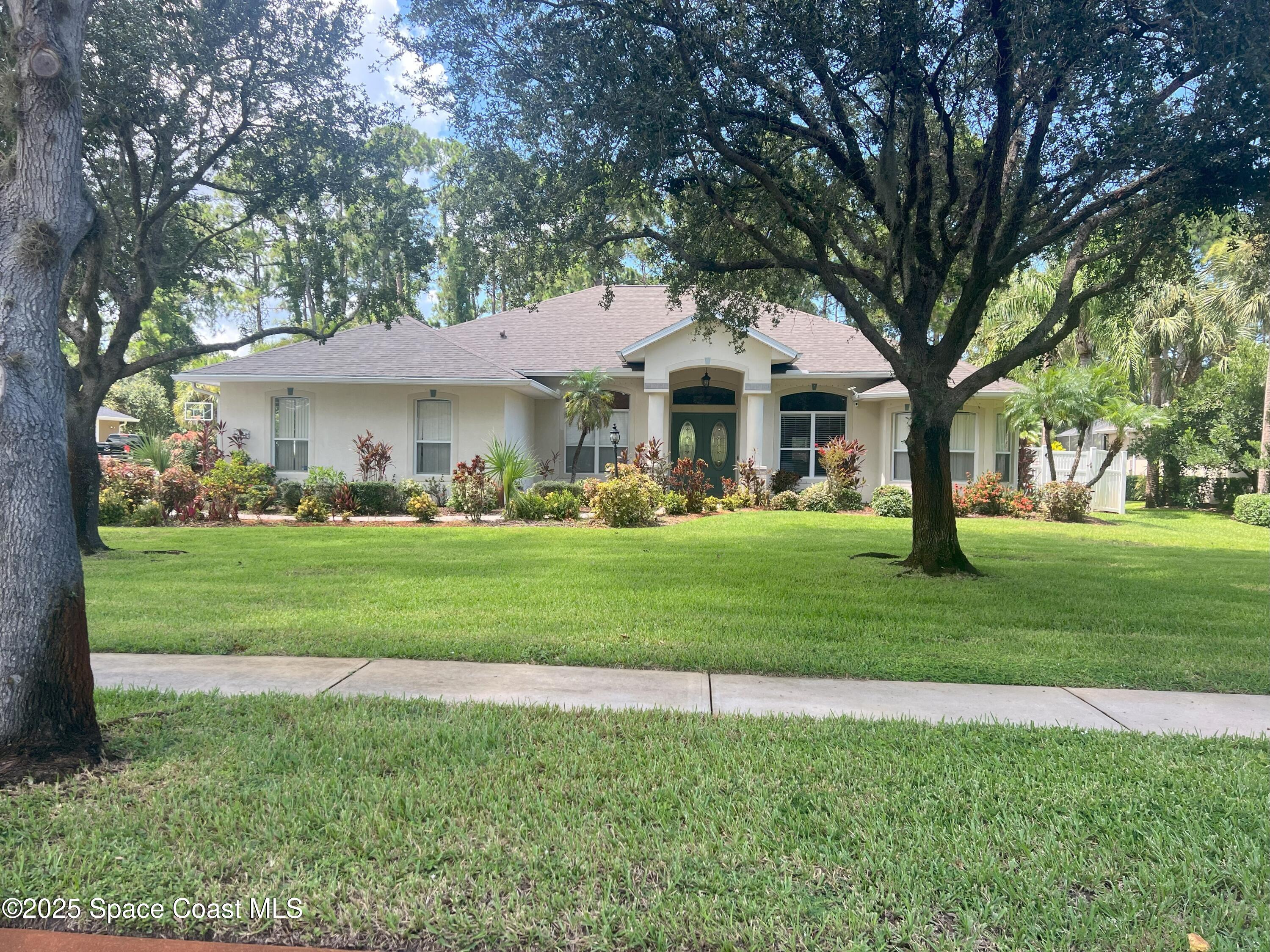 1748 Winding Ridge Circle SE