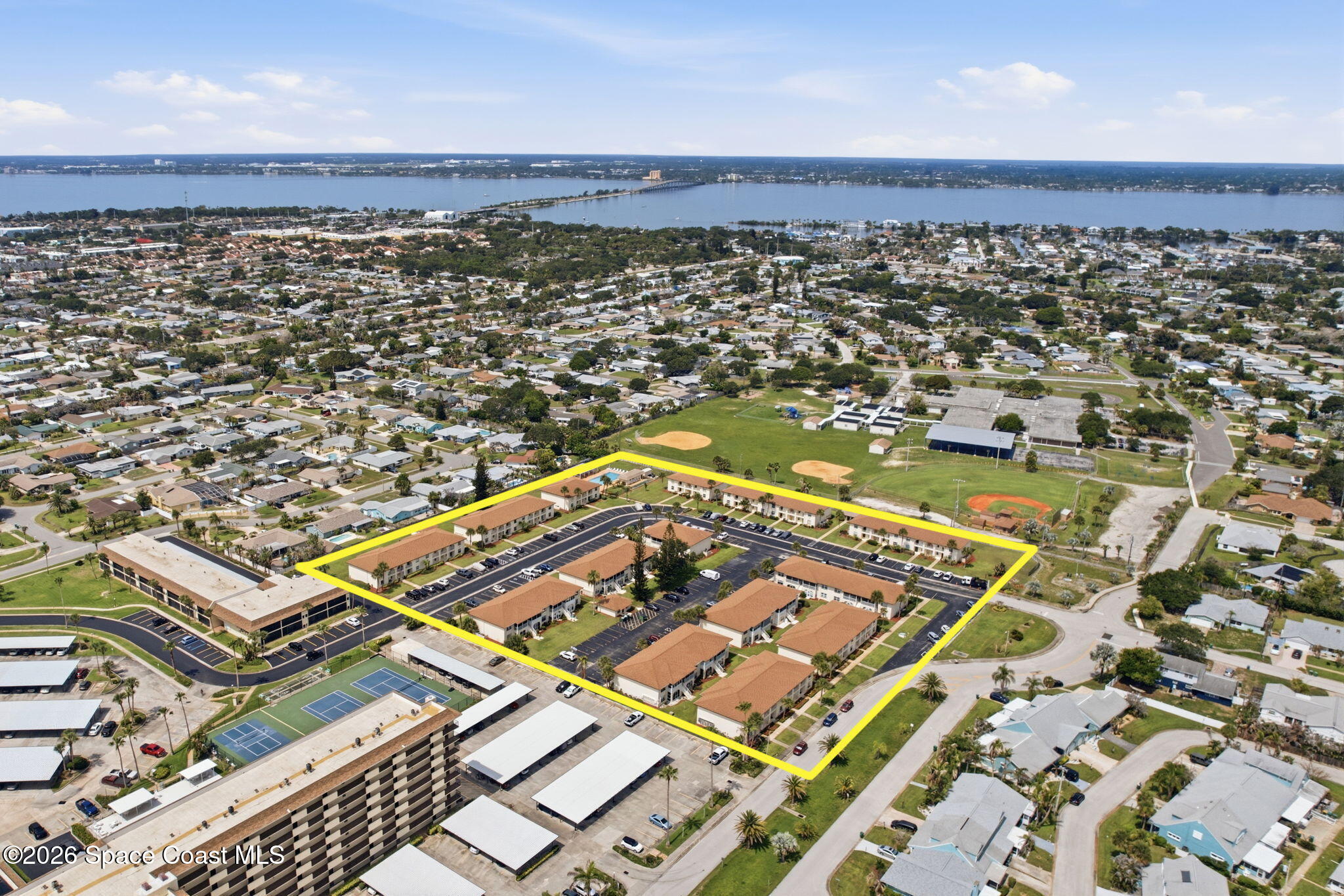 1047 Small Court 39