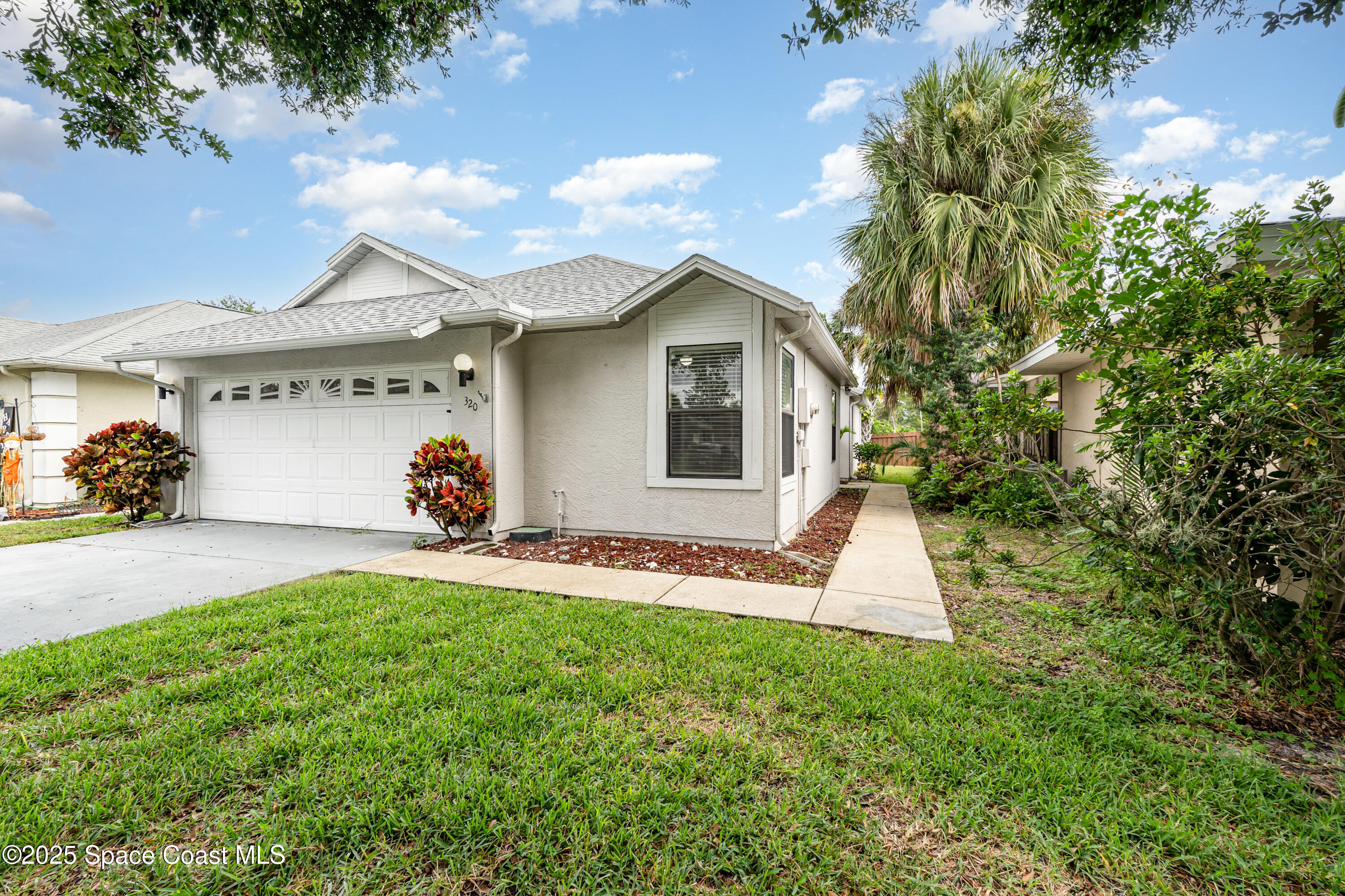 320 W Myrtlewood Road