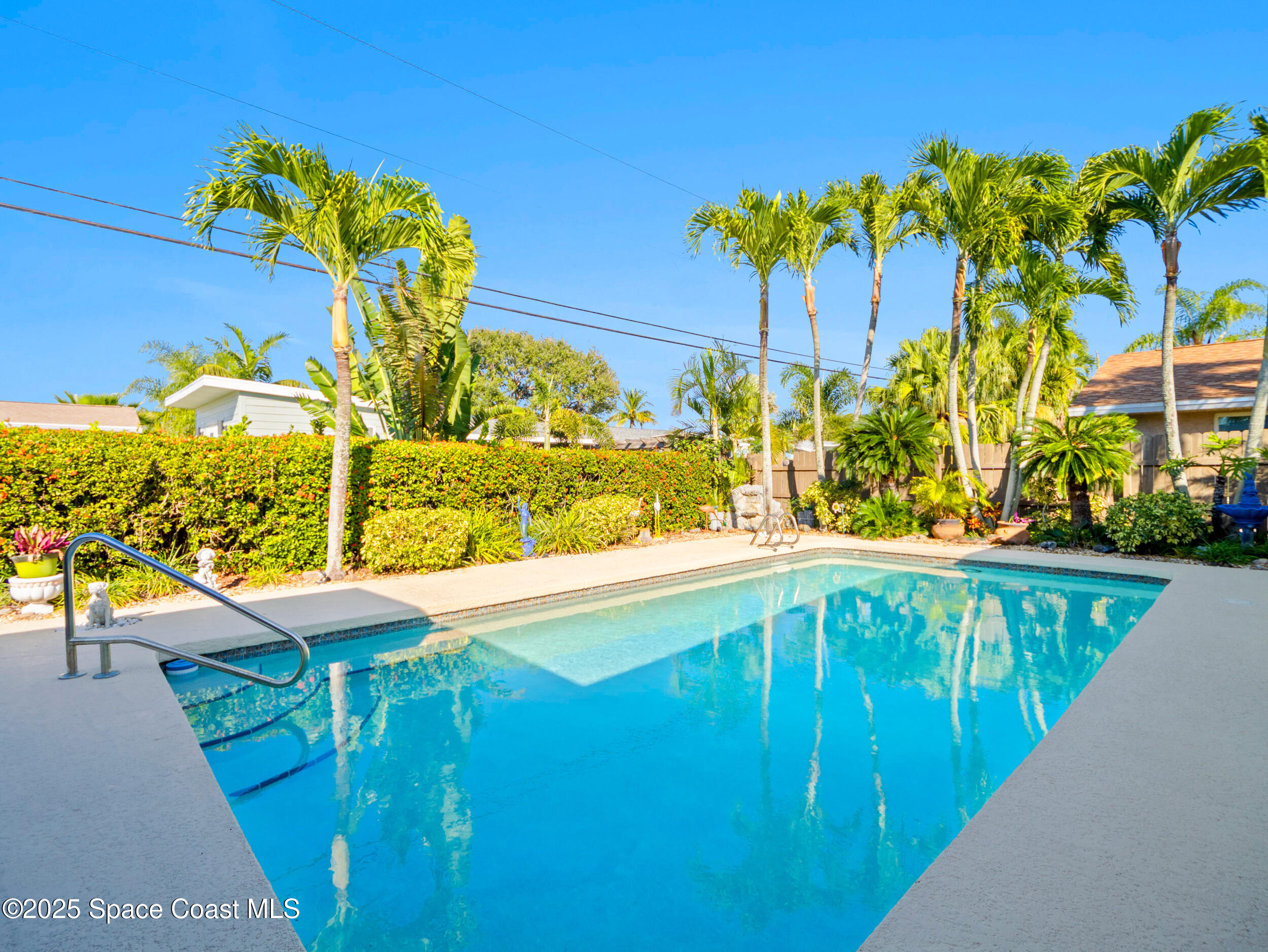 360 Cassia Boulevard