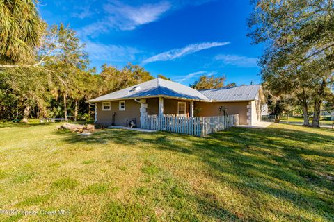 Photo of 6413 Peterson Road, Fort Pierce, FL 34945 (MLS # 1064344)