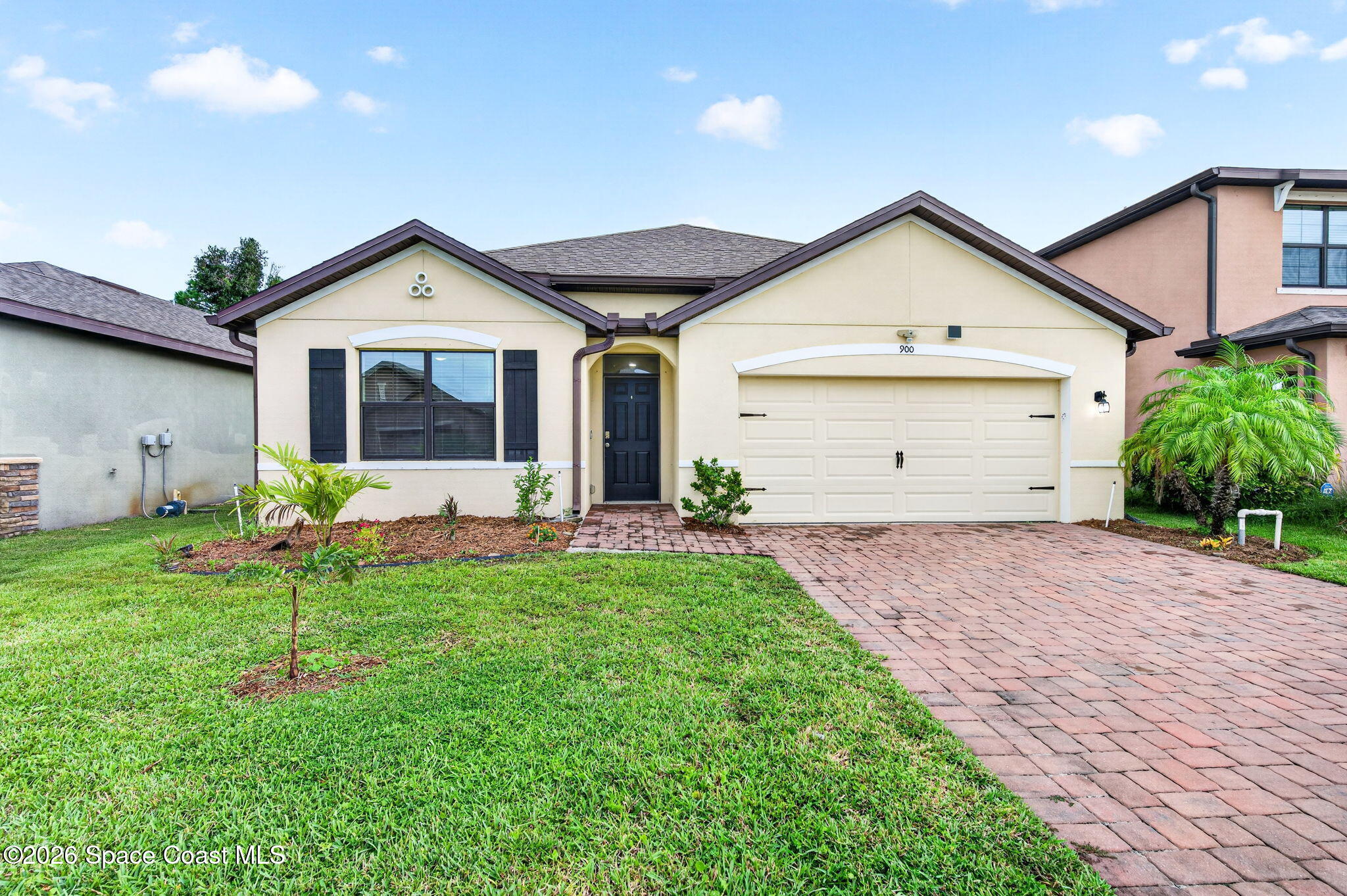 900 Old Country Road South E