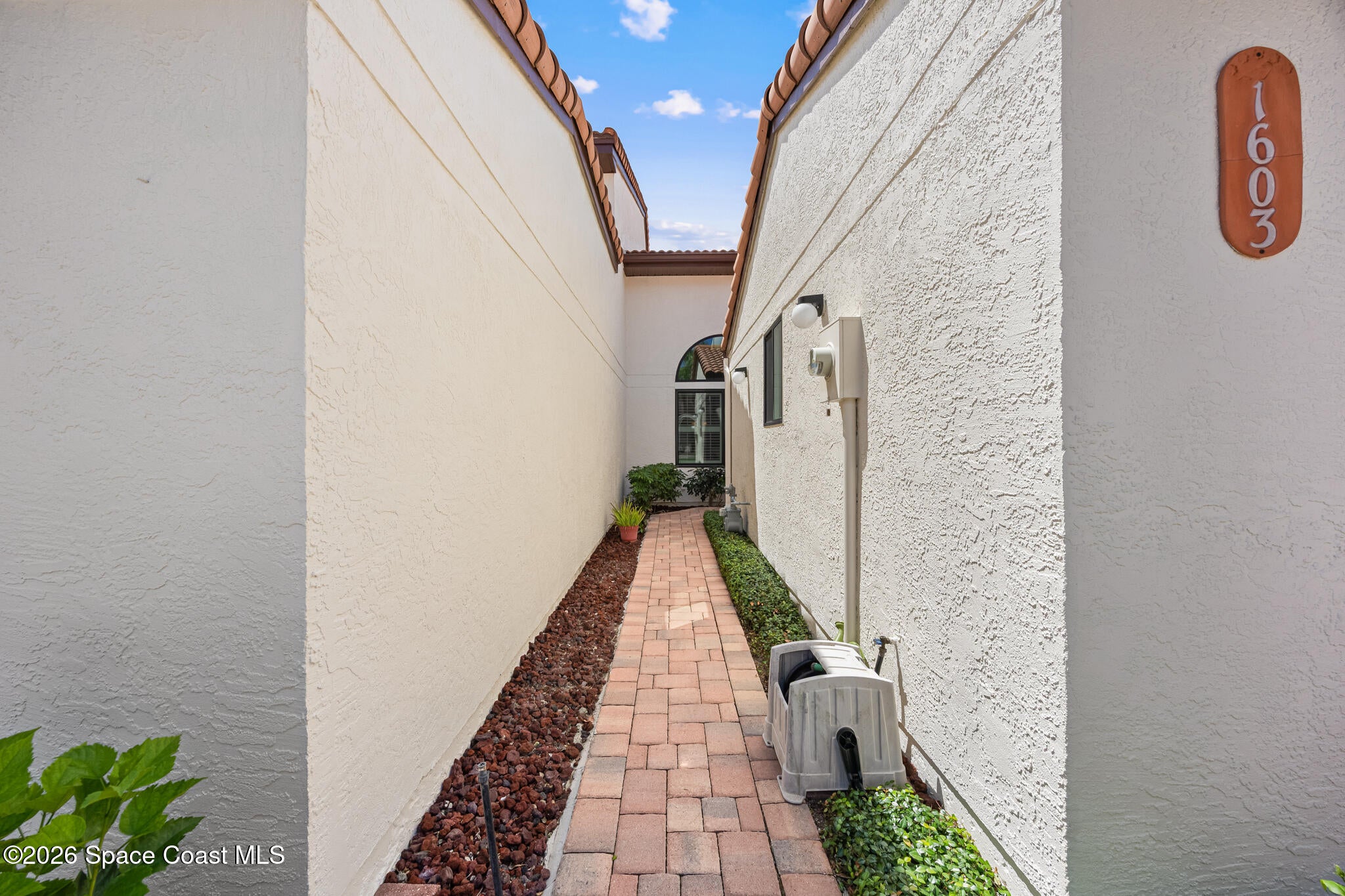1603 Parkside Place 1603