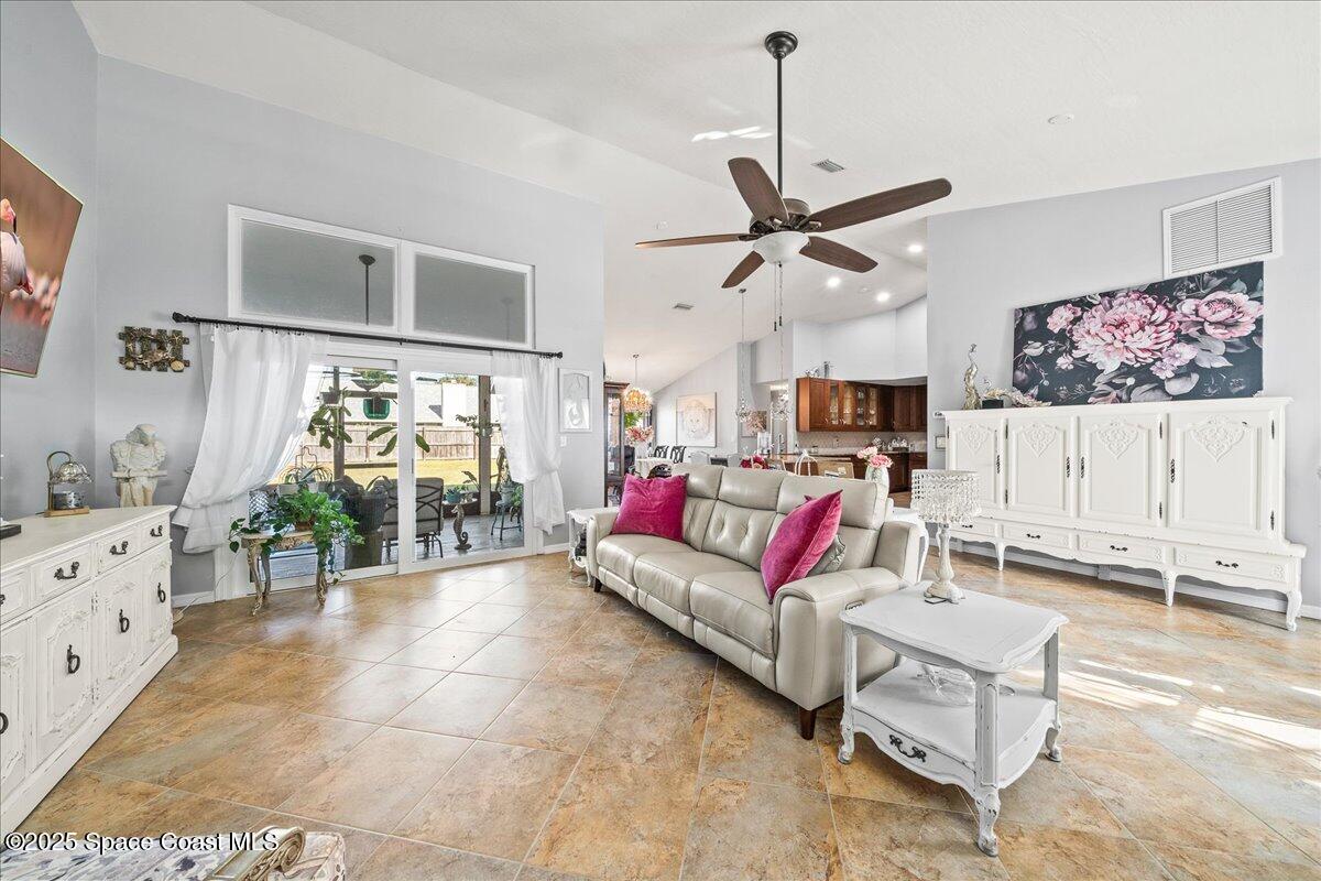 910 Brookshire Circle