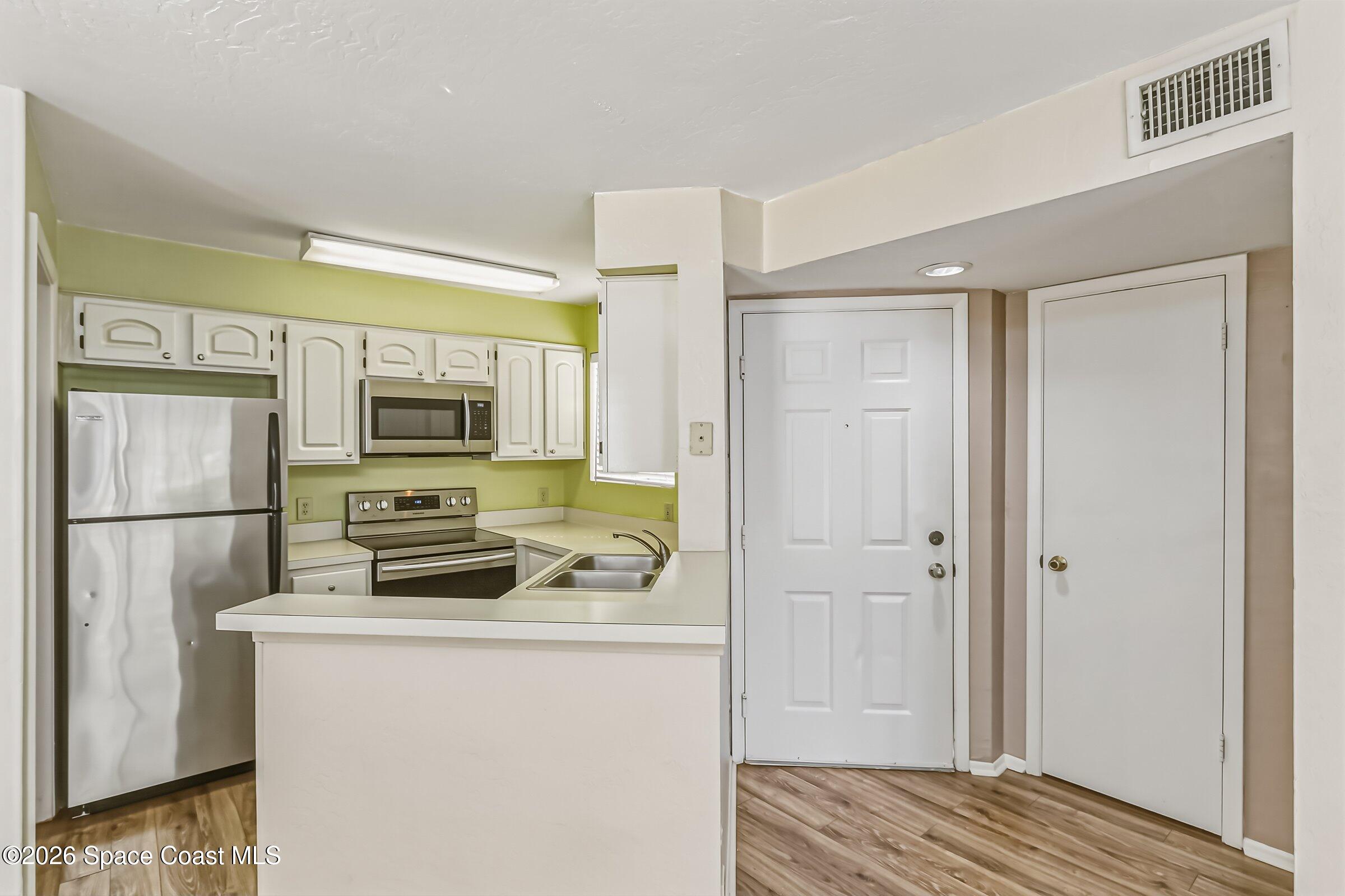 1951 Island Club Drive 37