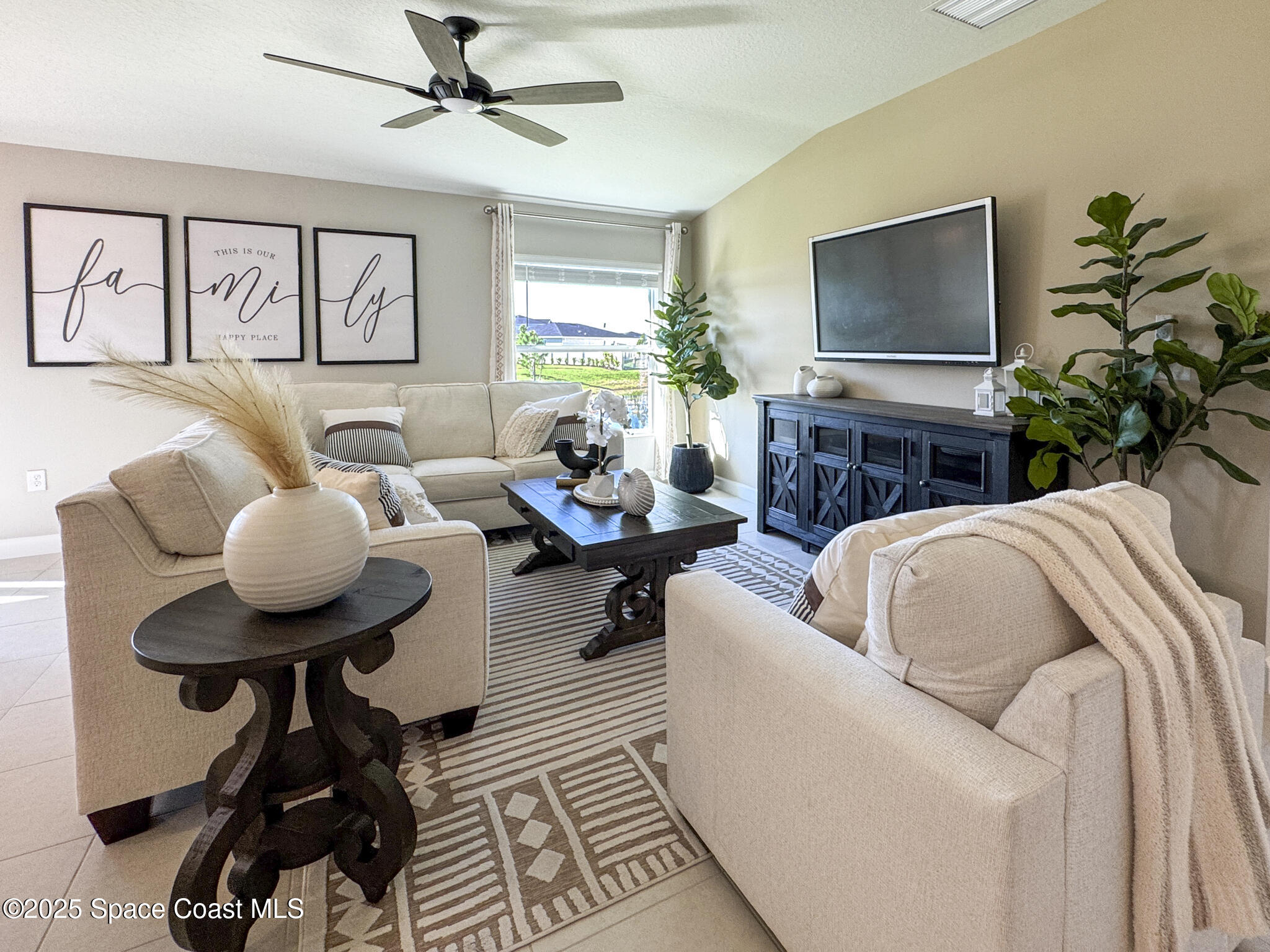 765 San Filippo Drive SE