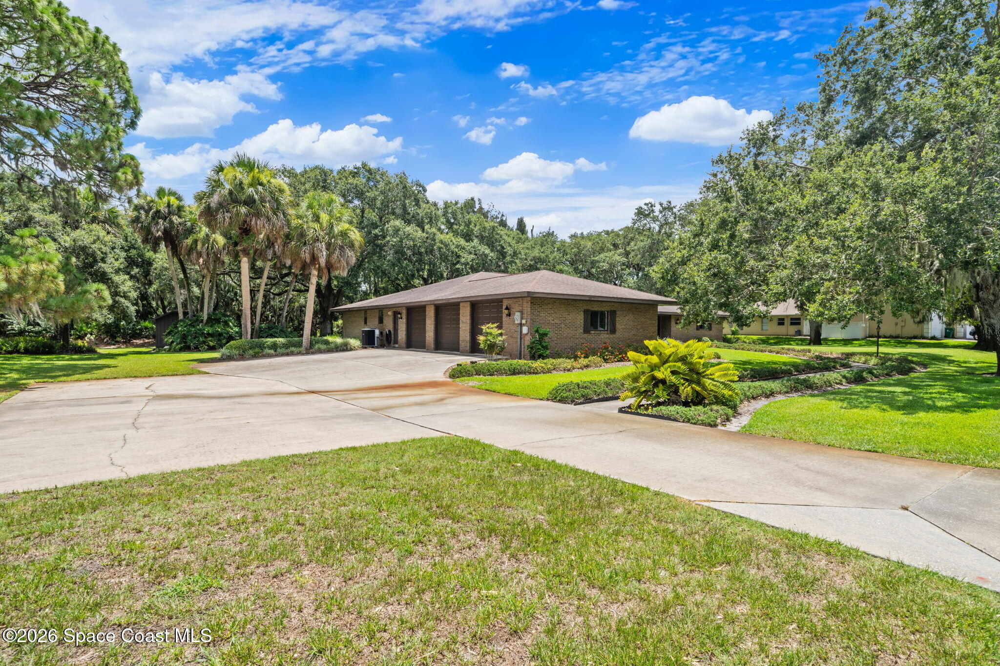 4240 N Tropical Trail