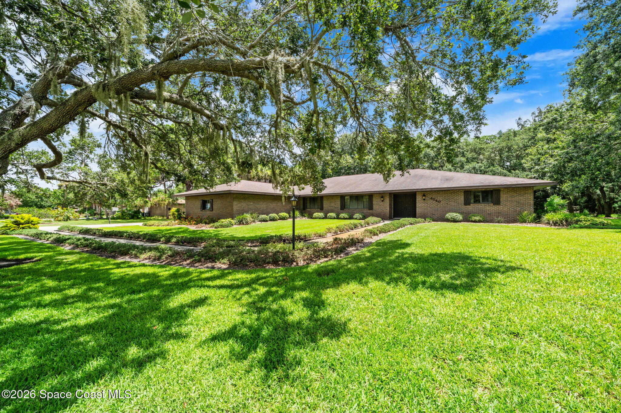 4240 N Tropical Trail