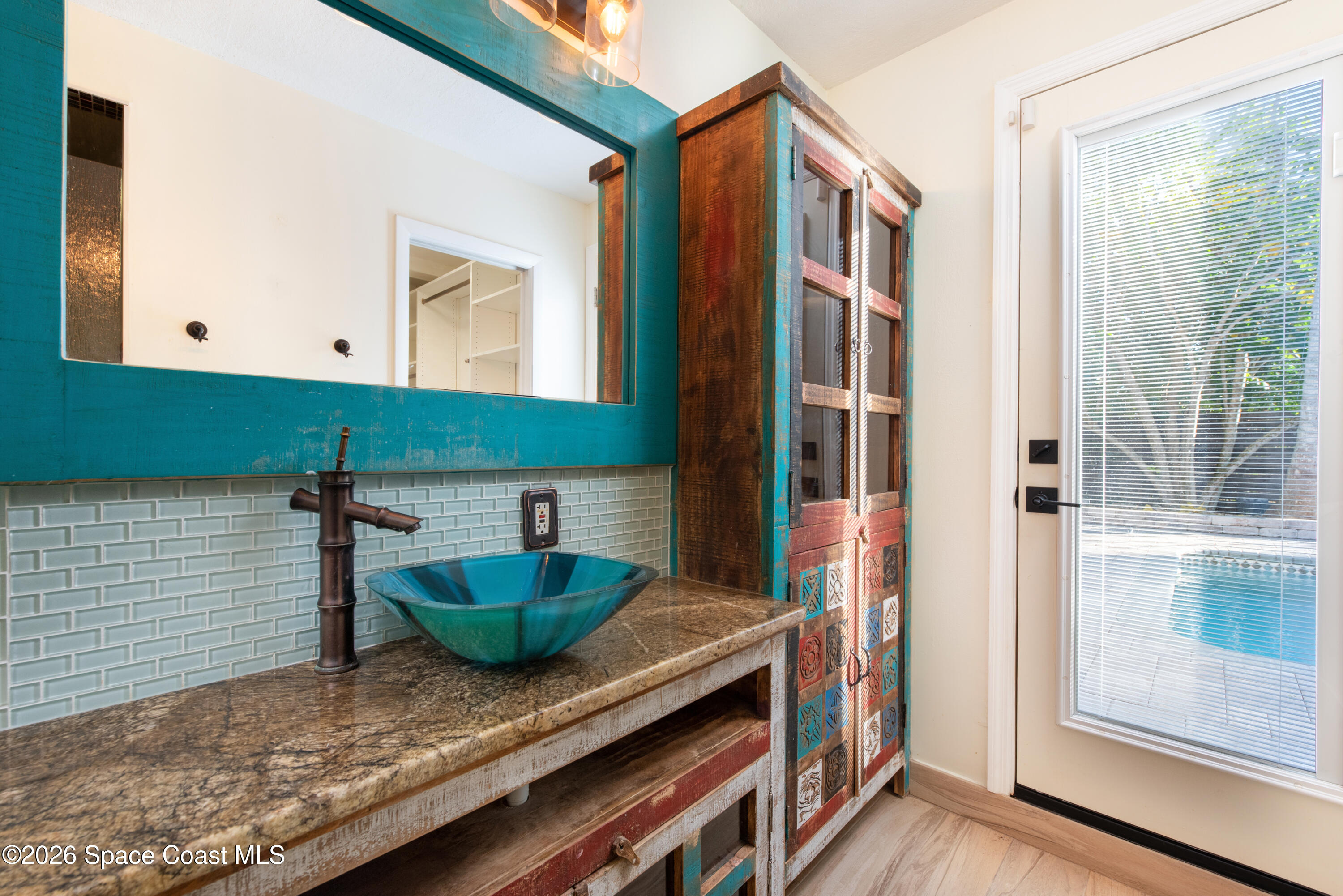 331 Avenida Del Sol Avenue