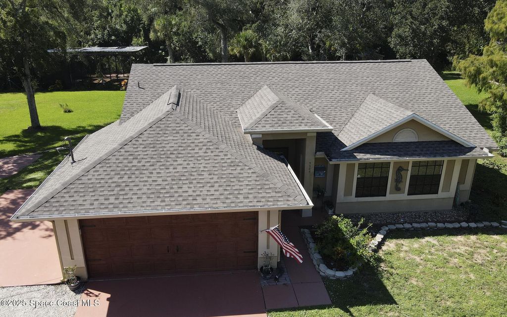 Photo of 5505 95th Street, Sebastian, FL 32958 (MLS # 1049071)