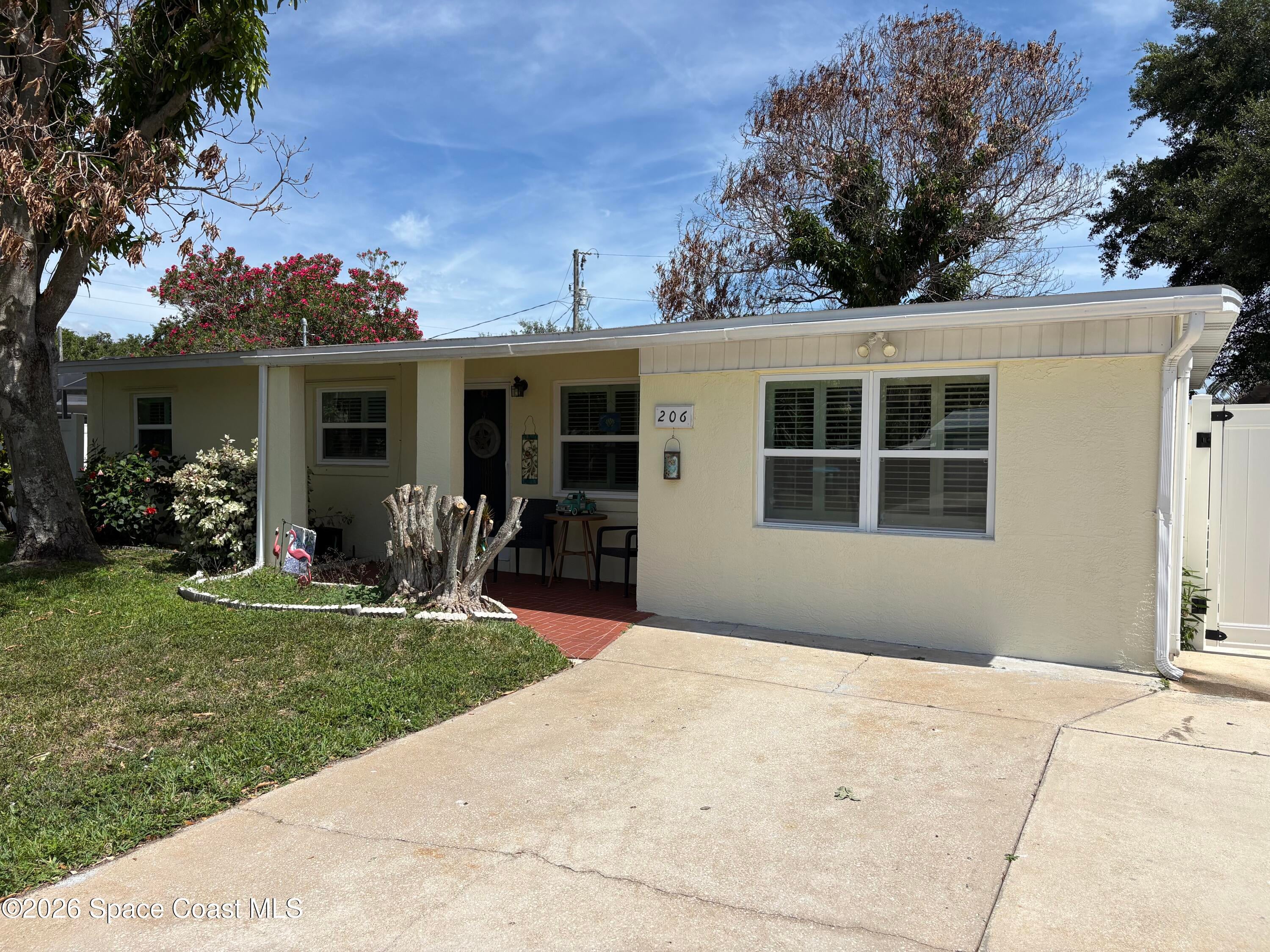 206 Harbor Drive