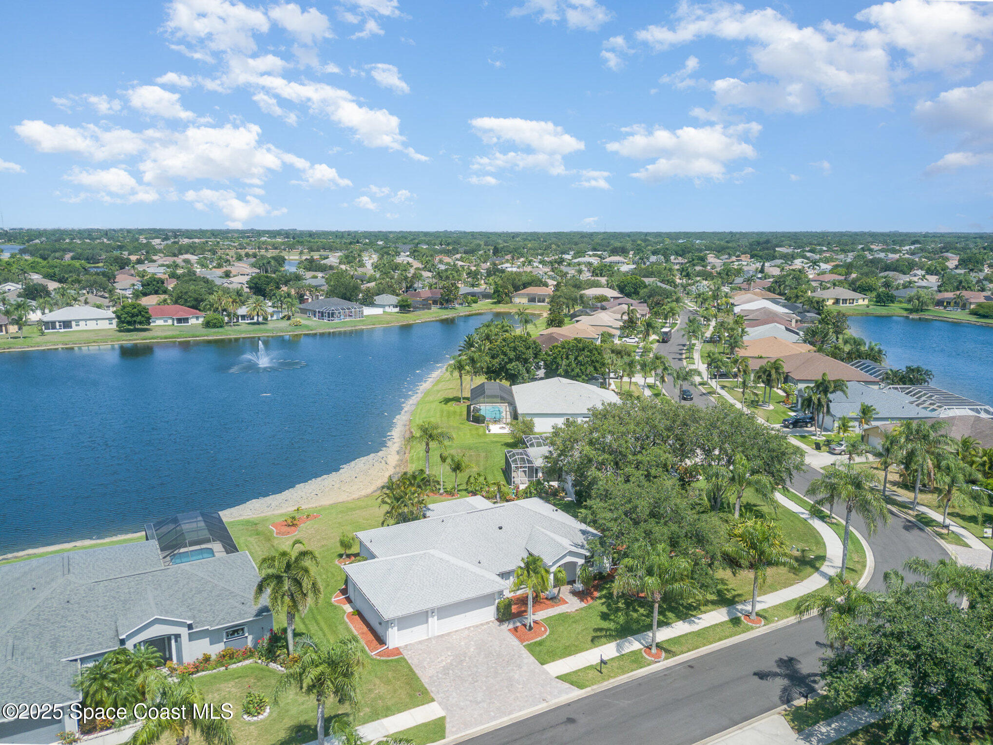 1555 Knoll Ridge Drive