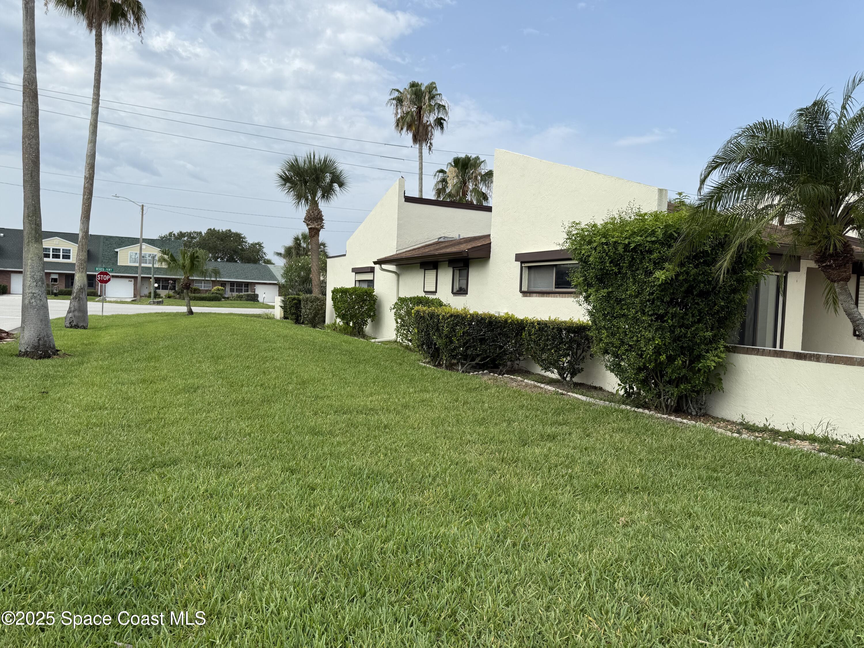 525 Summerset Court