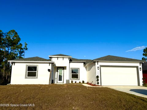 Photo of 3051 Eldron Boulevard SE, Palm Bay, FL 32909 (MLS # 1068080)