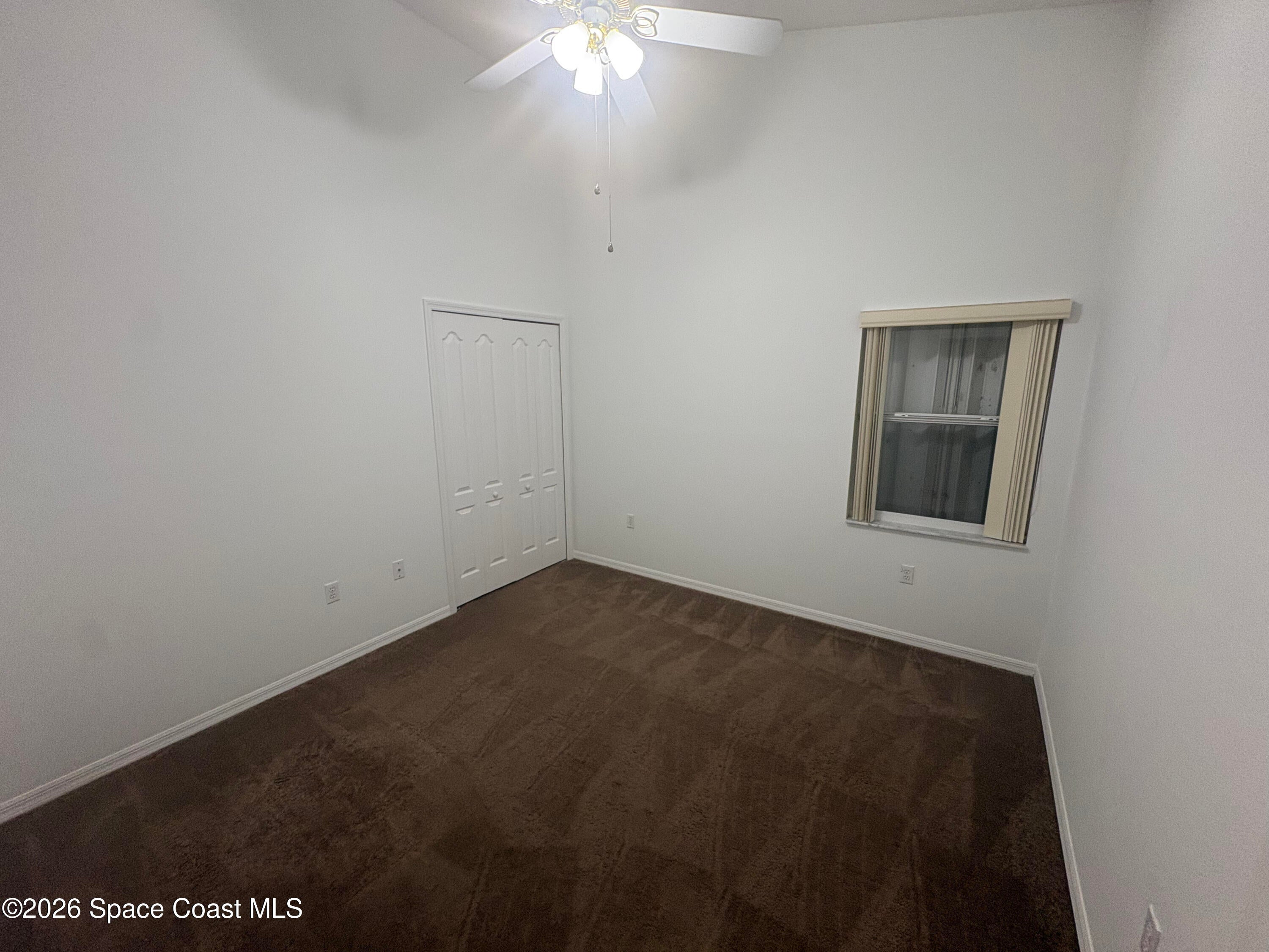 528 Awin Circle SE