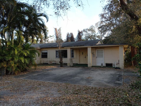 Property photo of 347 W Merritt Avenue, Merritt Island, FL 32953