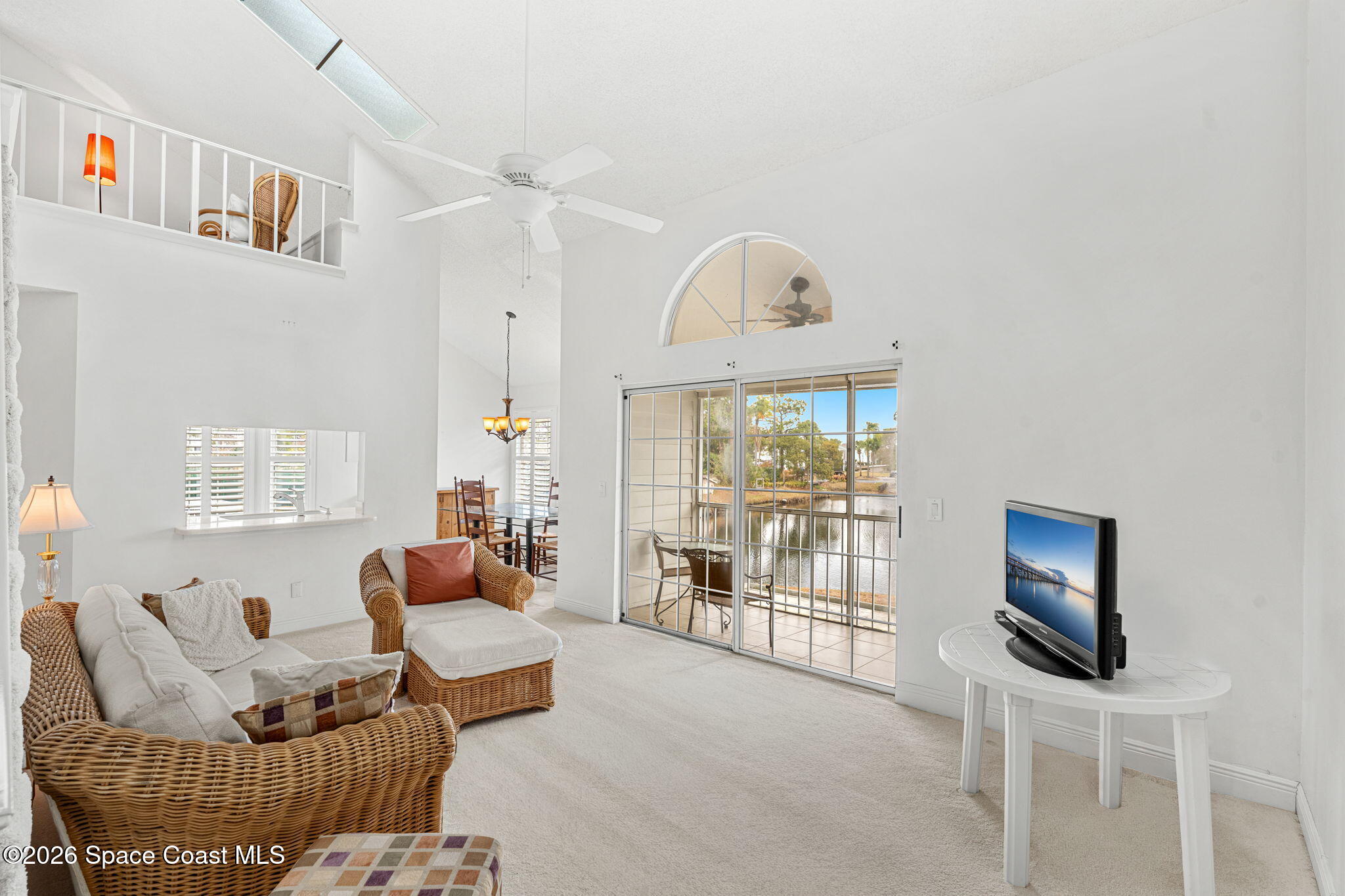 4740 Lake Waterford Way W 2-112