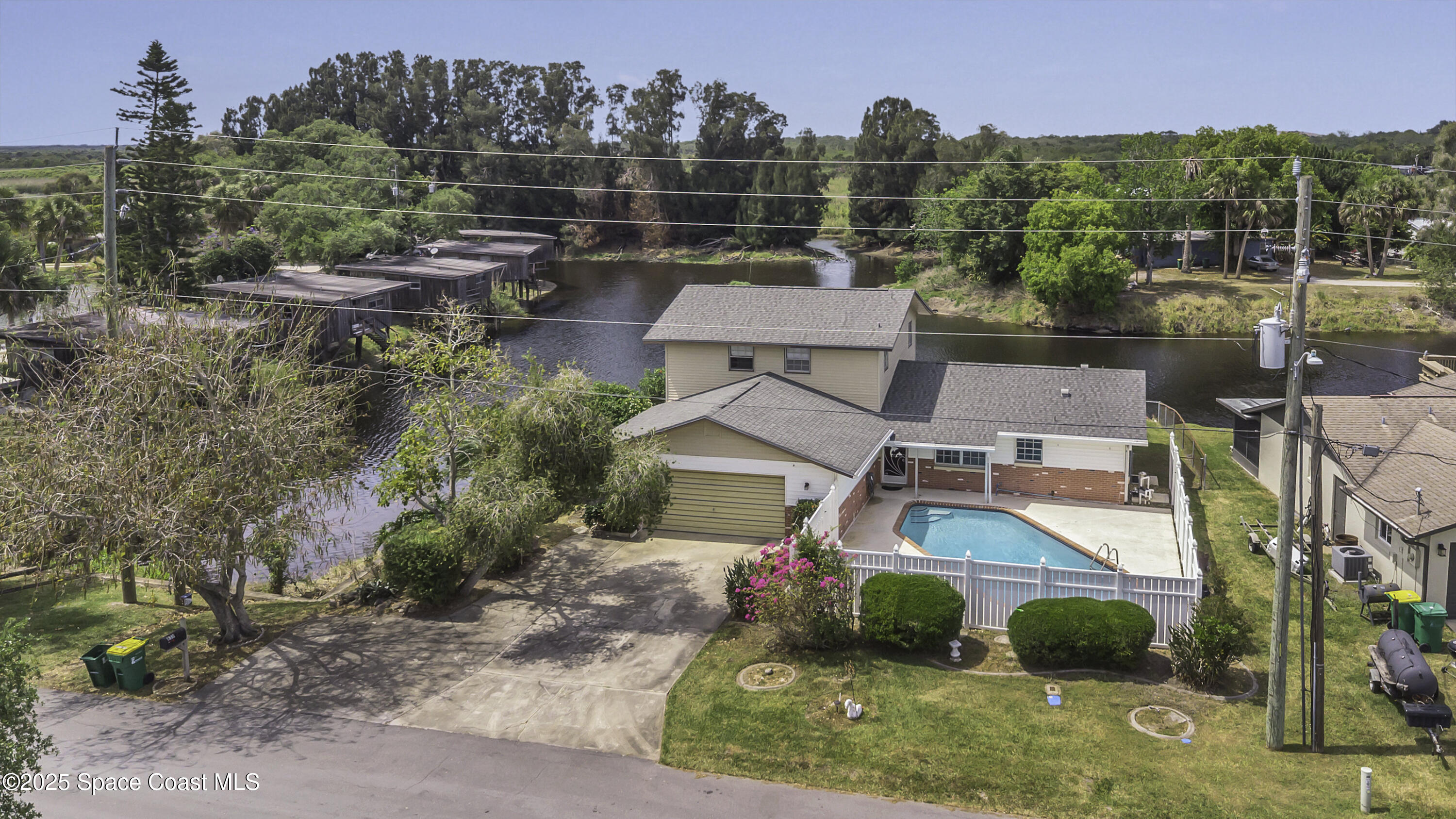 850 Cardinal Road