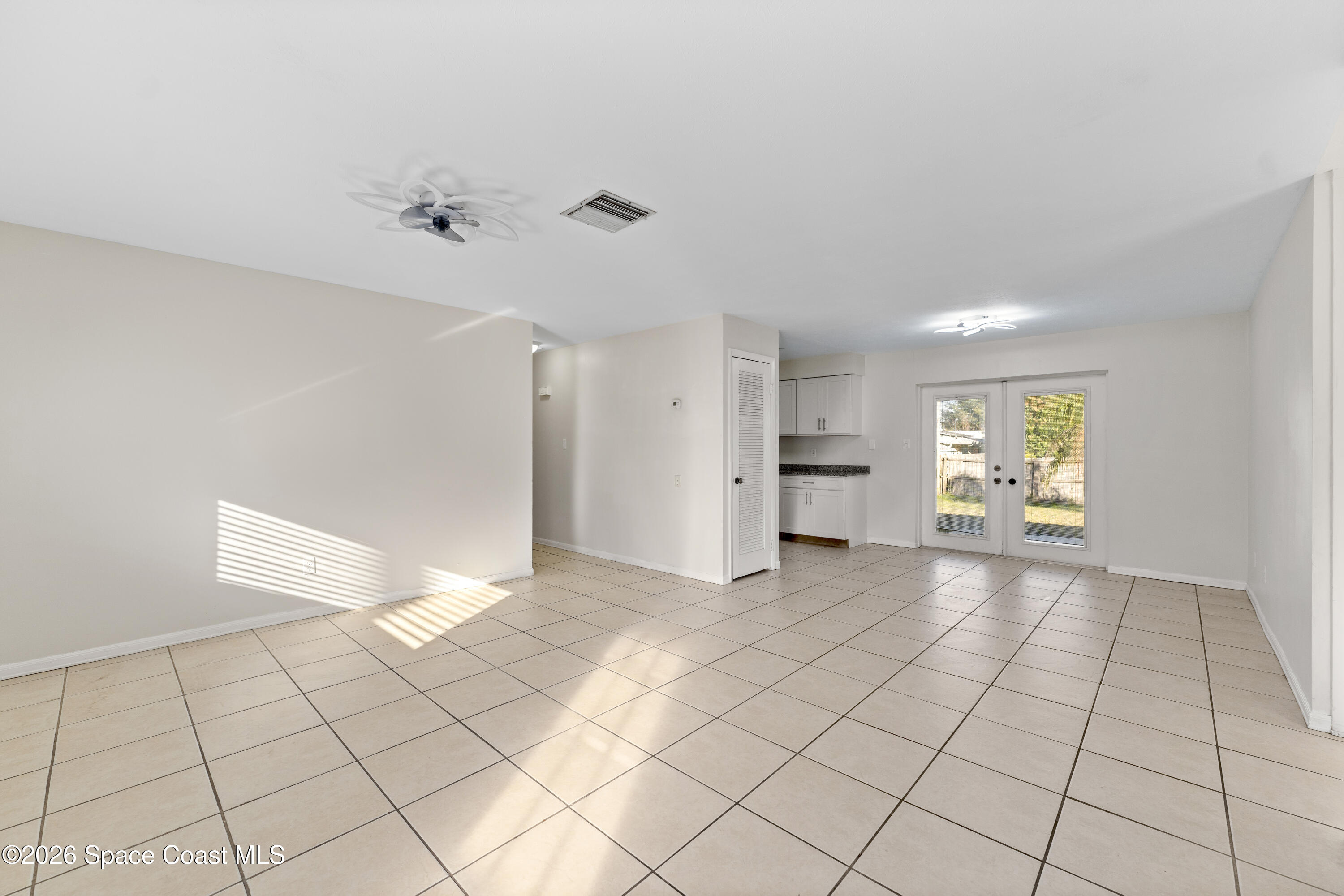 420 S Tropical Trail