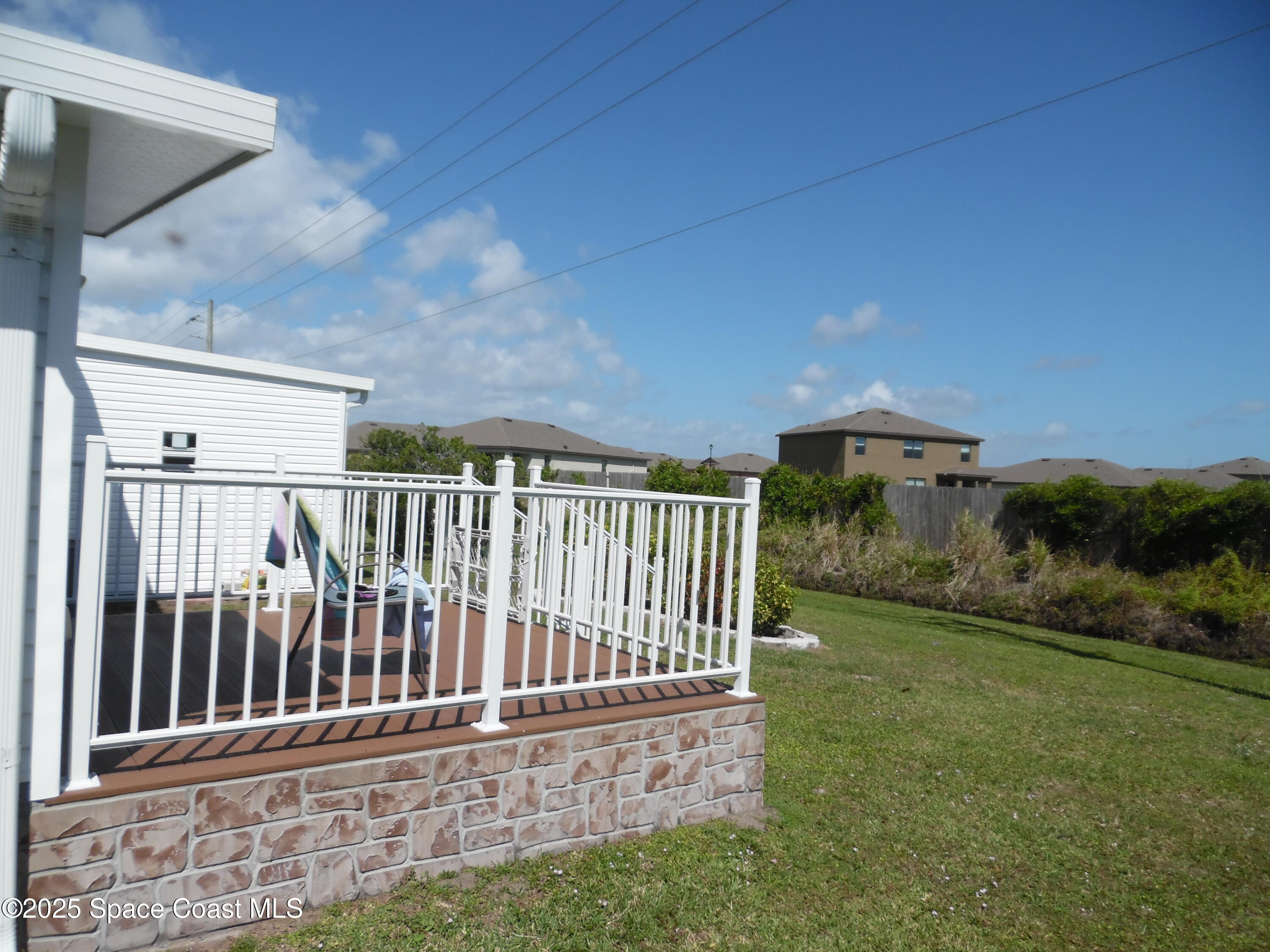 748 Gladiolus Drive