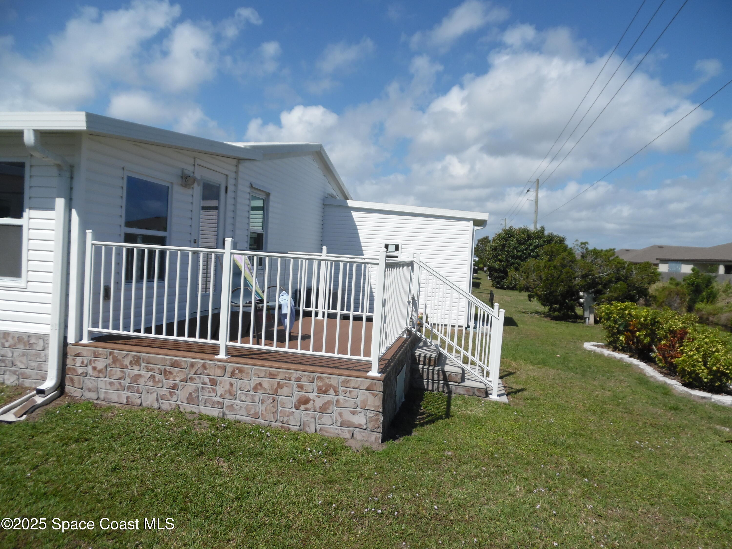 748 Gladiolus Drive