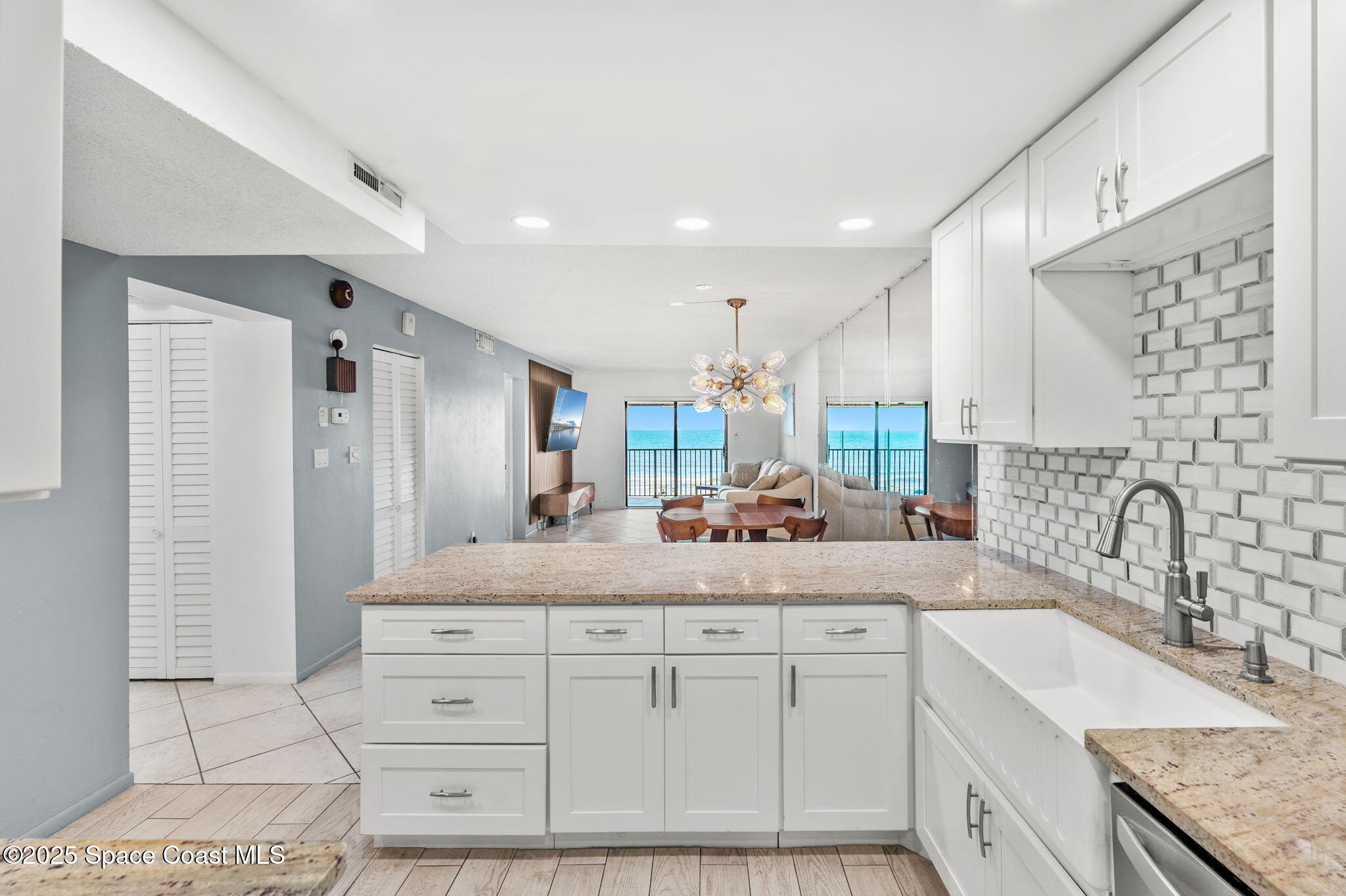 4100 Ocean Beach Boulevard 512