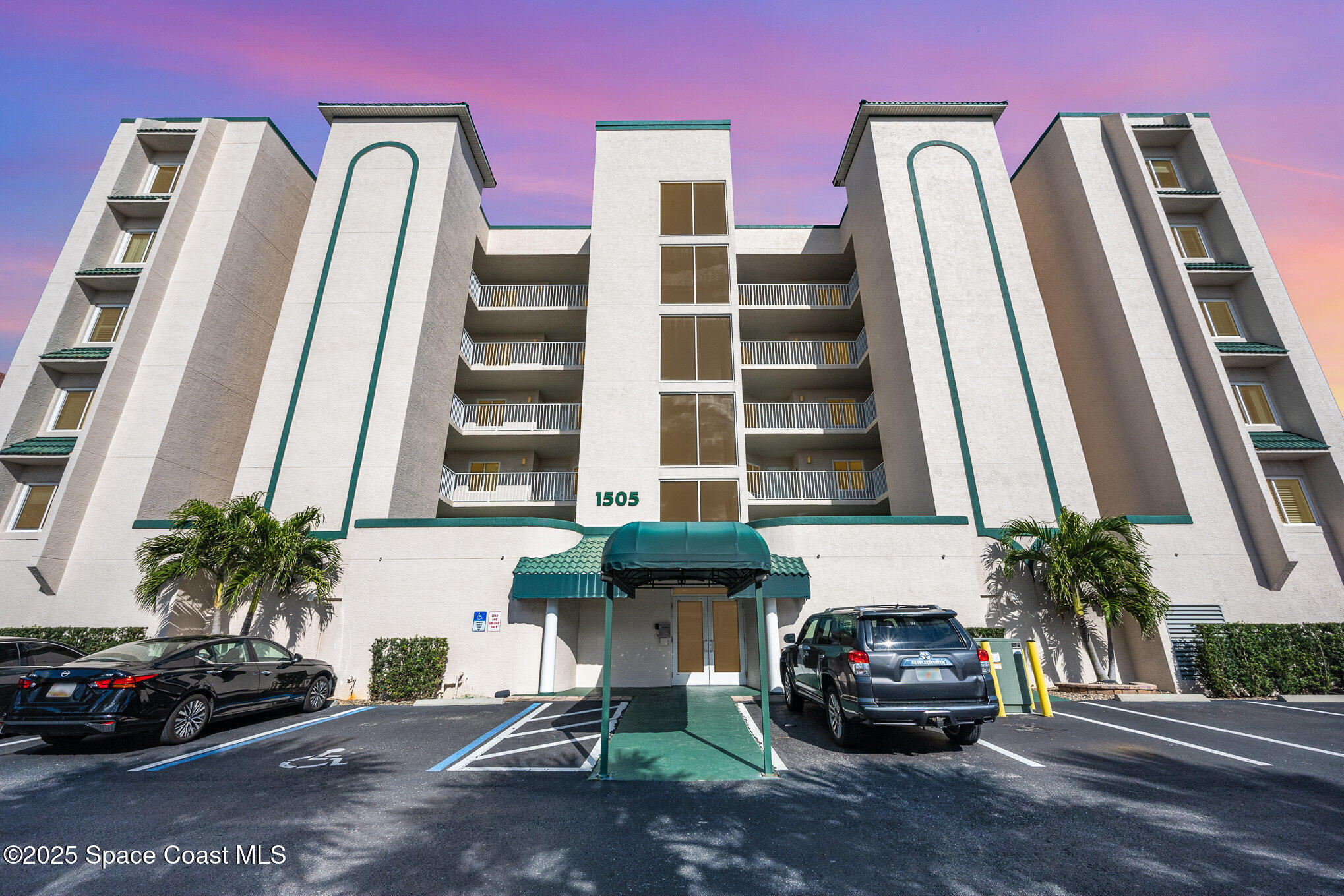 1505 N Highway A1a 304
