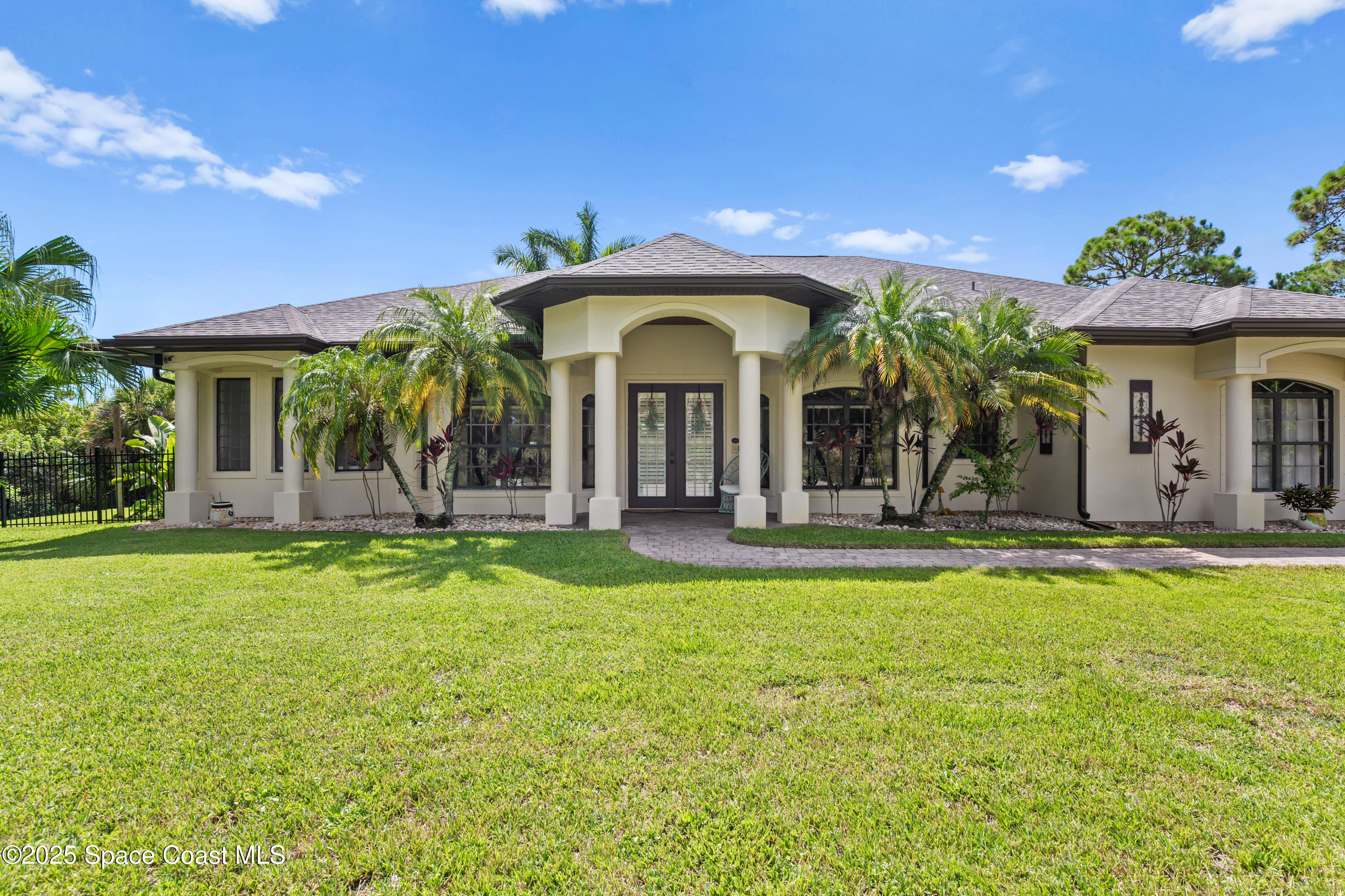 6909 Hacienda Drive