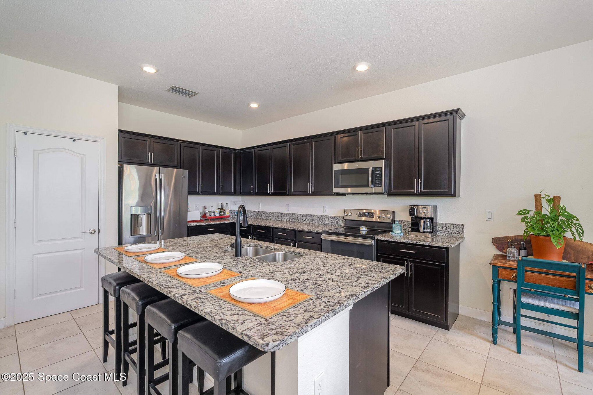 10033 W Verona Circle