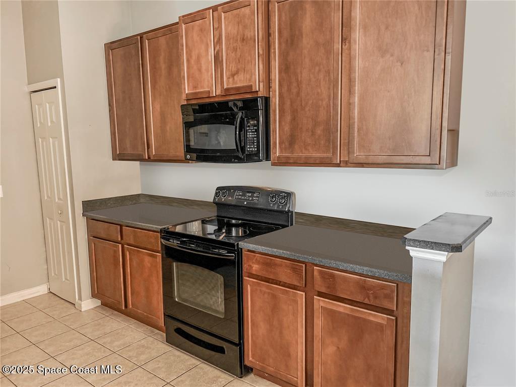 4016 Meander Place 206