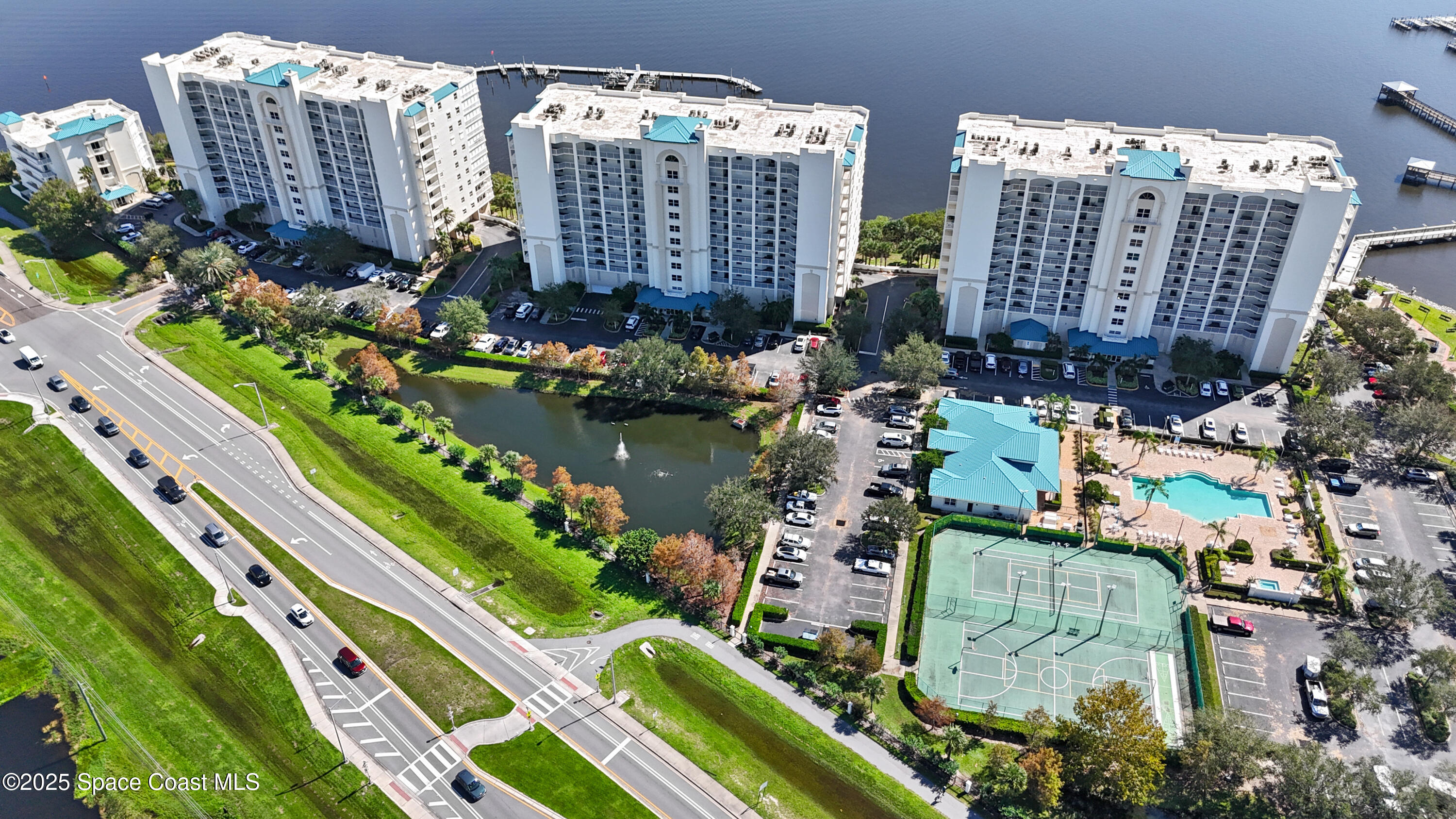 7 Indian River Avenue 405