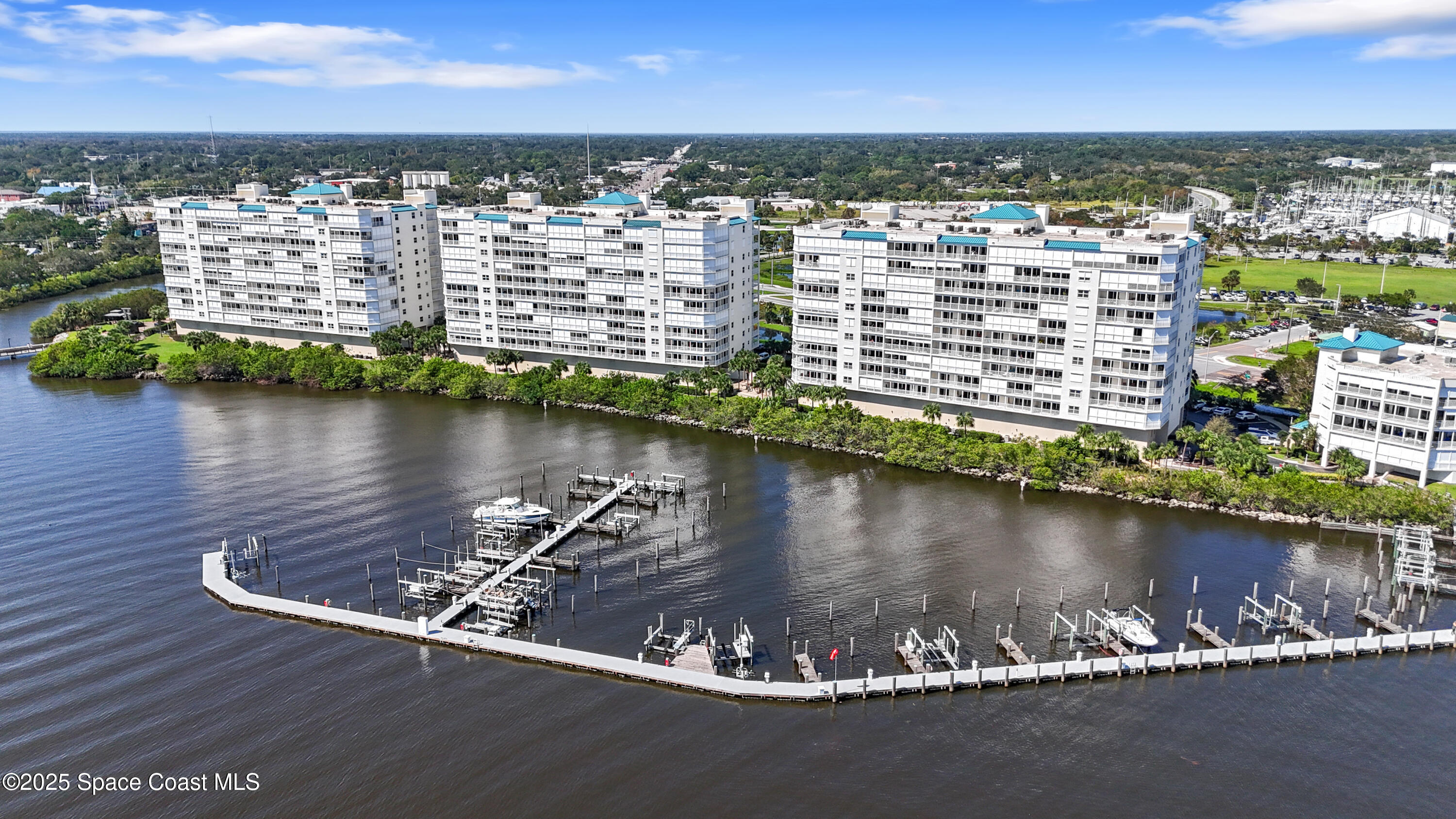 7 Indian River Avenue 405