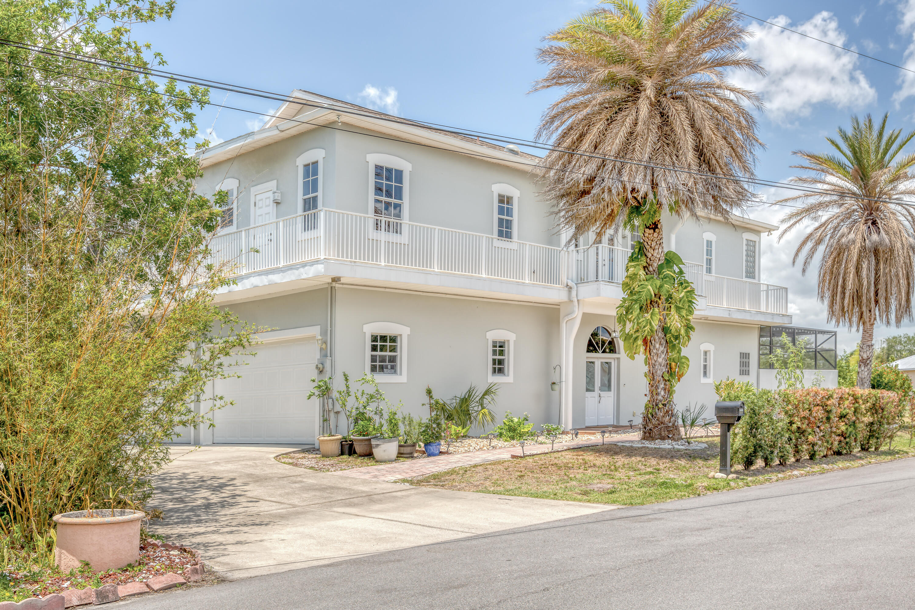 585 Amber Lane
