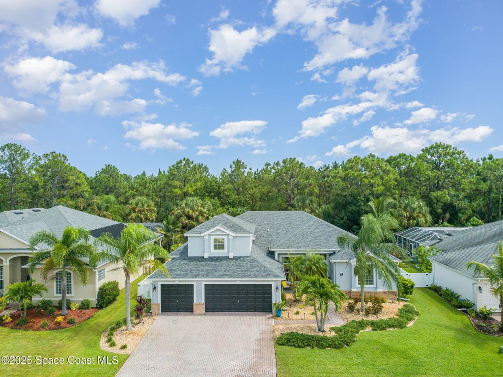 Photo of 278 Brandy Creek Circle SE, Palm Bay, FL 32909 (MLS # 1056378)